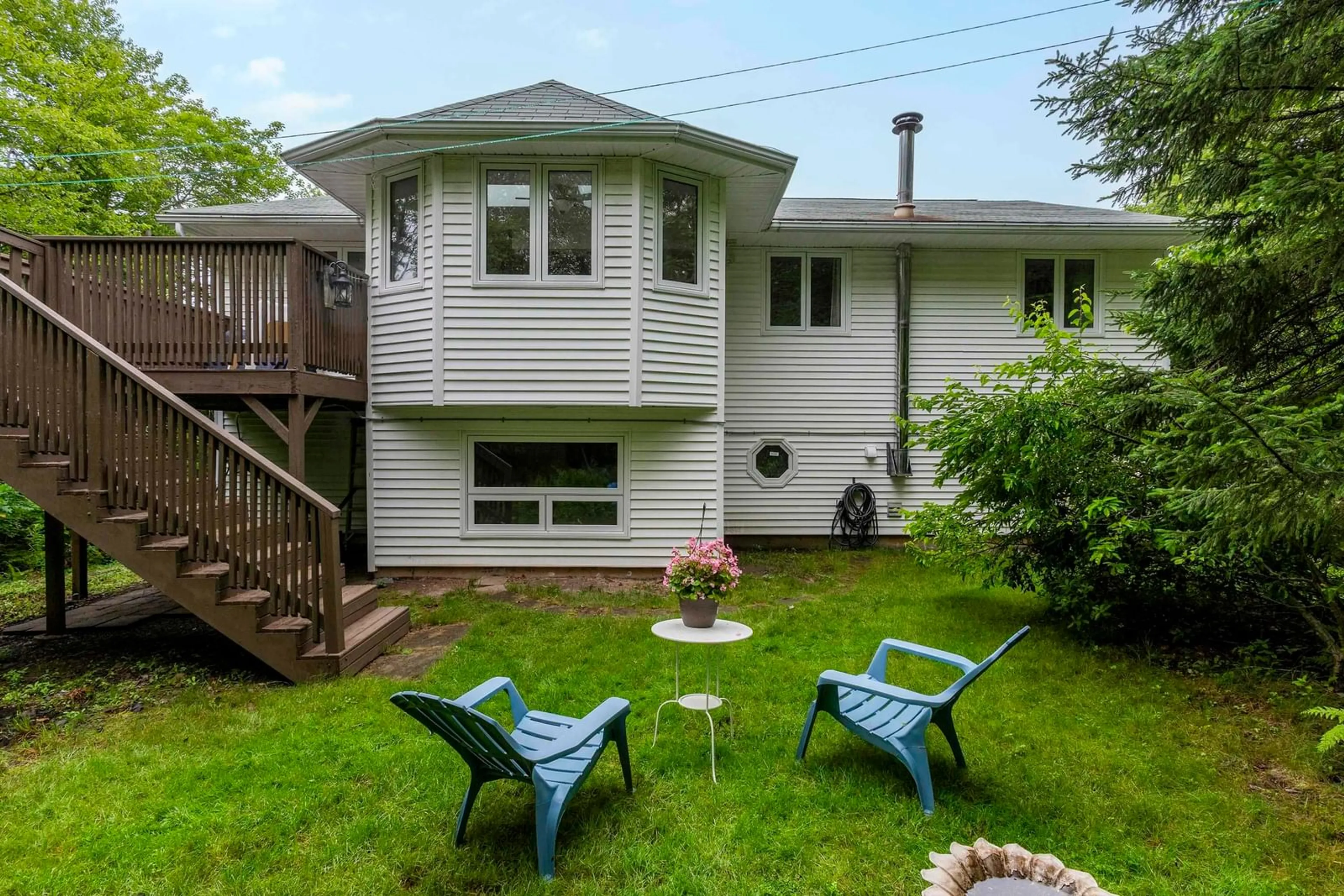Unknown for 5 Lisa Court Crt, Hammonds Plains Nova Scotia B4B 1K4