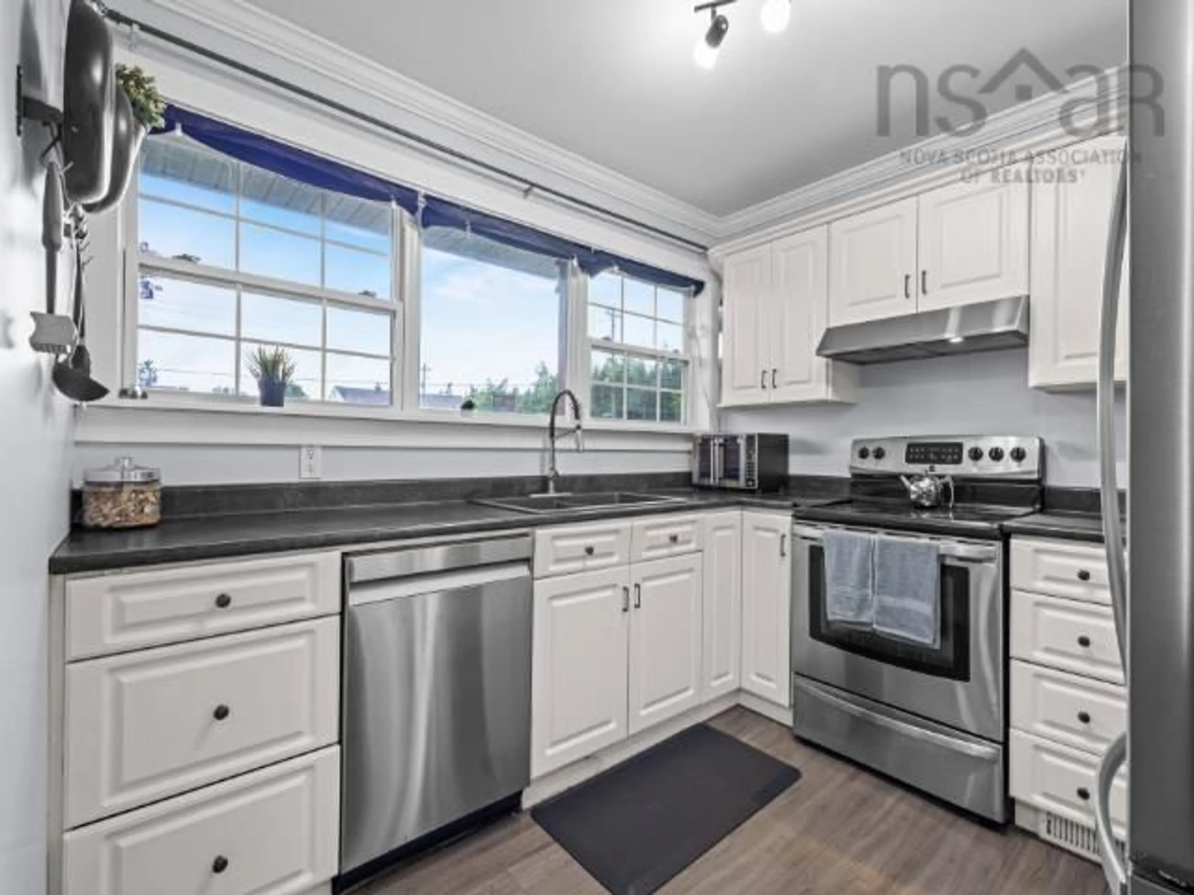 Standard kitchen, unknown for 4 Elmdale Cres, Leiblin Park Nova Scotia B3R 2G5