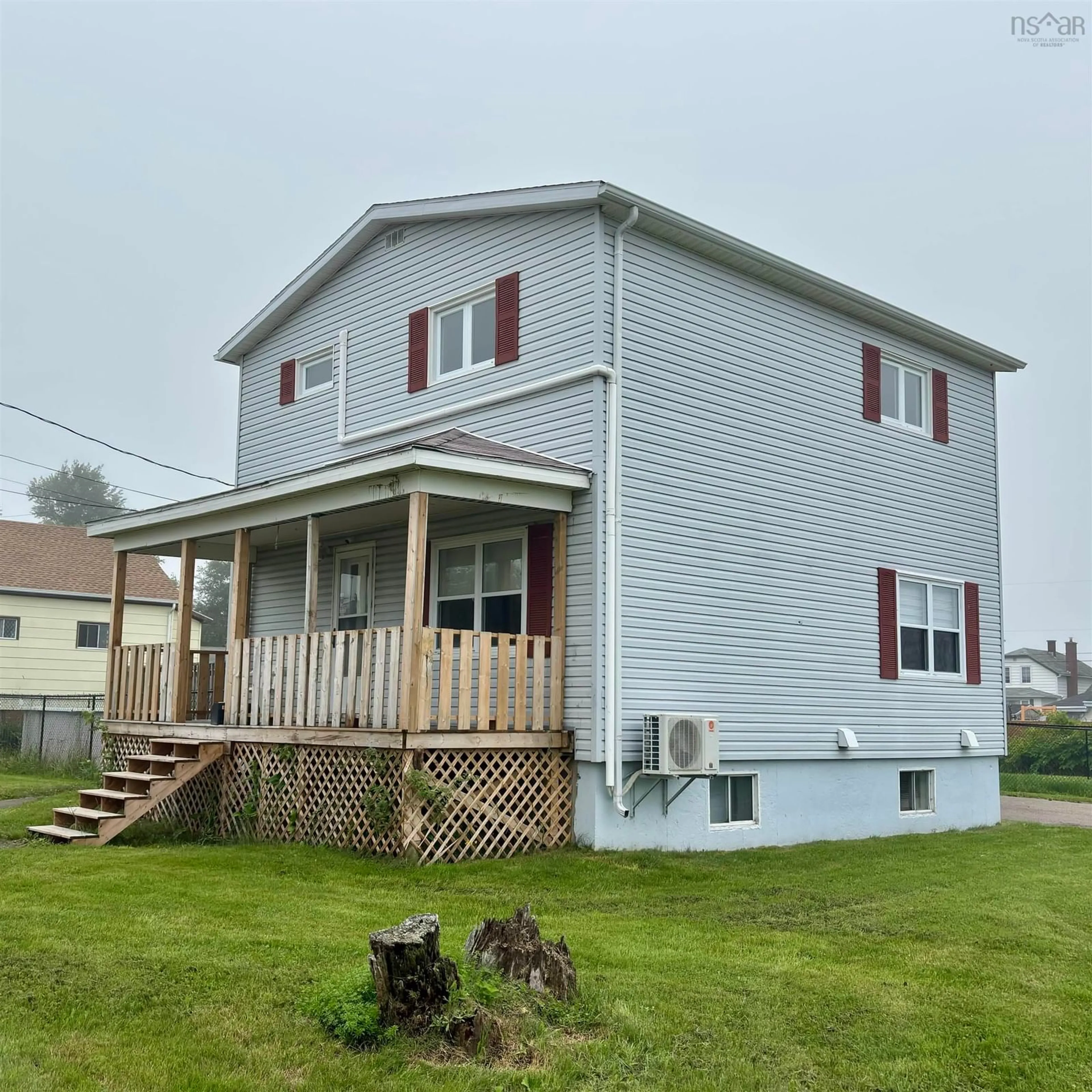 Home with vinyl exterior material, building for 683 Mahon St, New Waterford Nova Scotia B1H 3K6