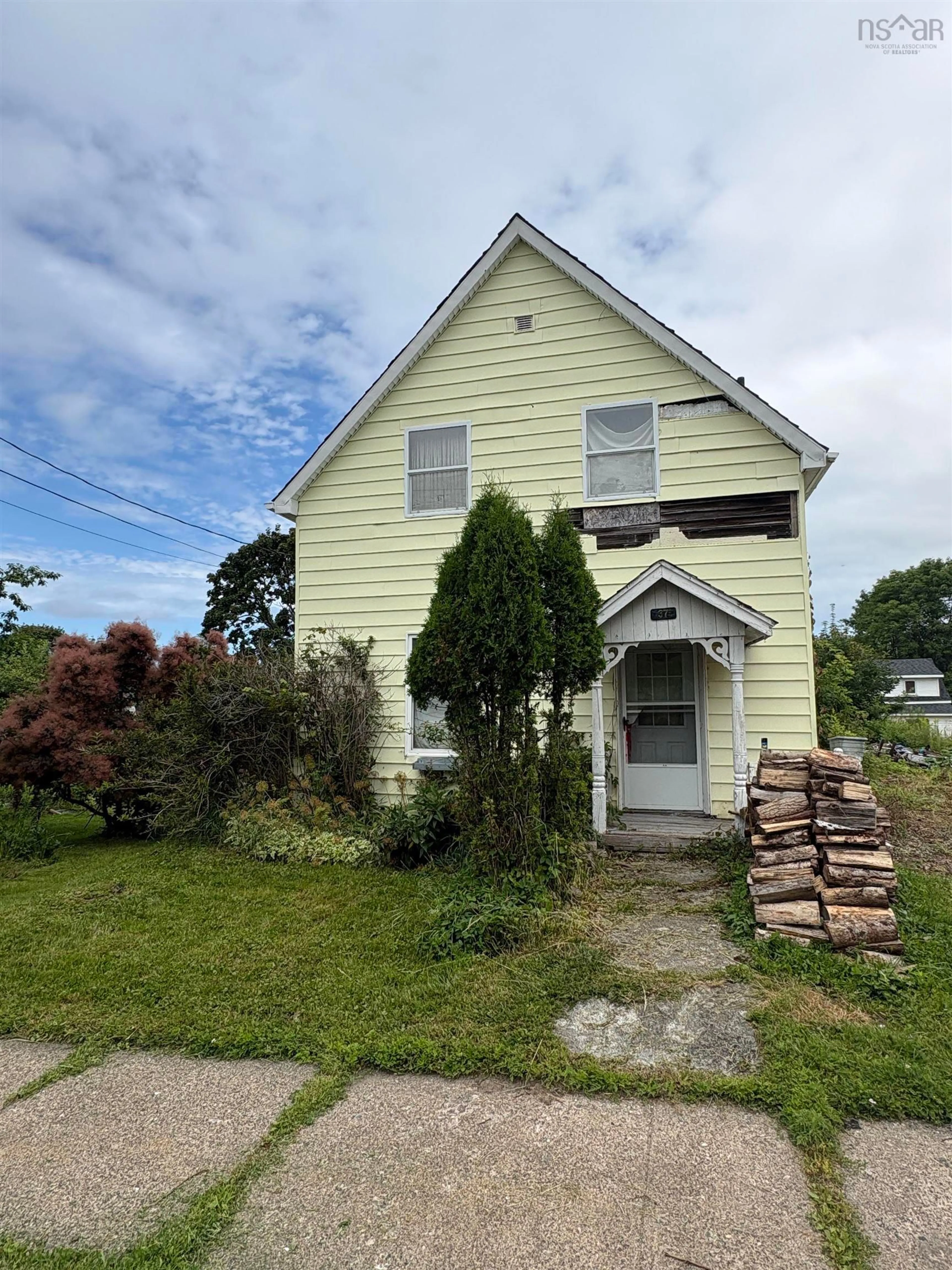 Unknown for 37 Rose Ave, Trenton Nova Scotia B0K 1X0