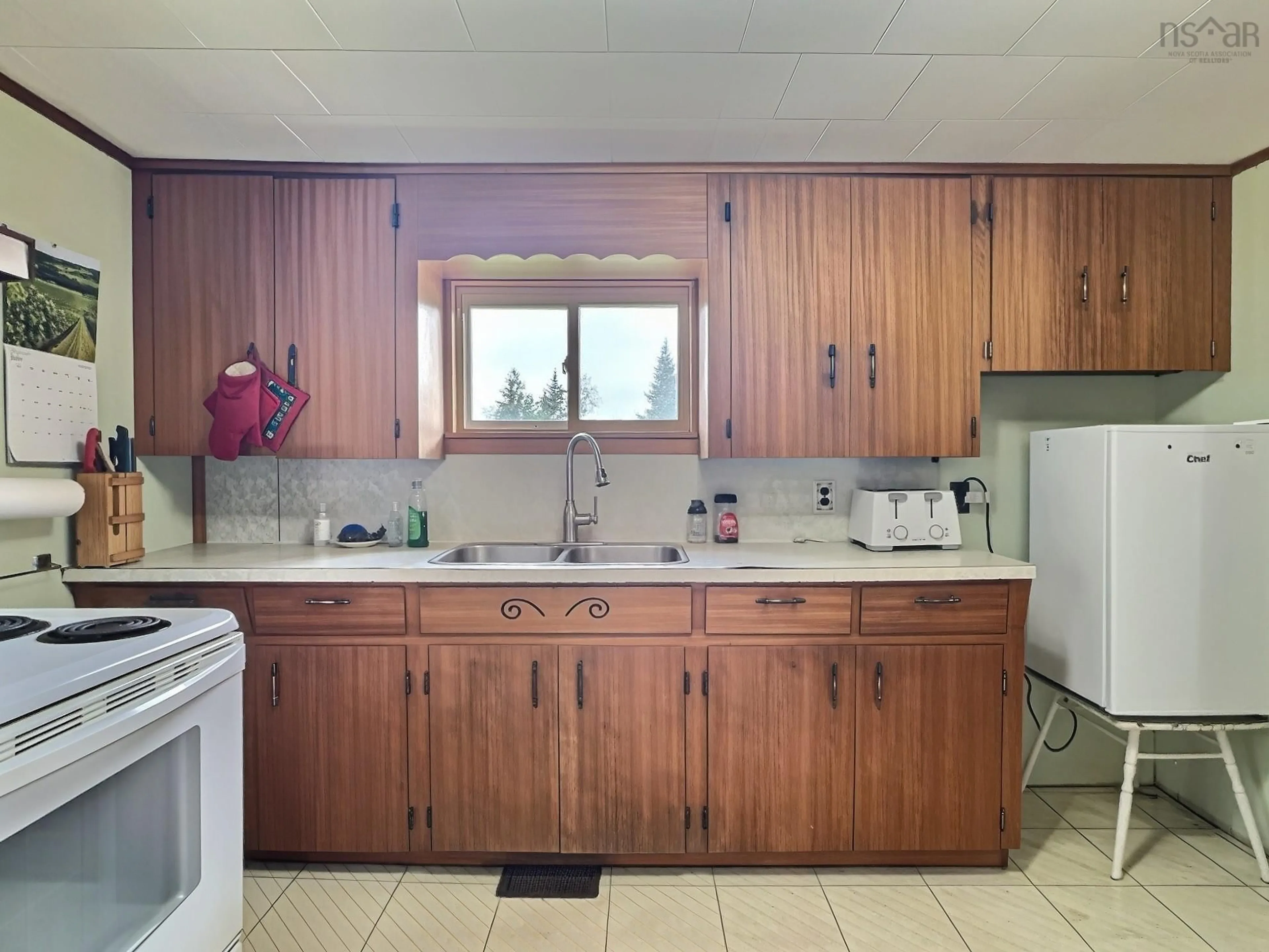 Standard kitchen, unknown for 392 Loop Old Highway 4 Loop, Kemptown Nova Scotia B6L 2J6