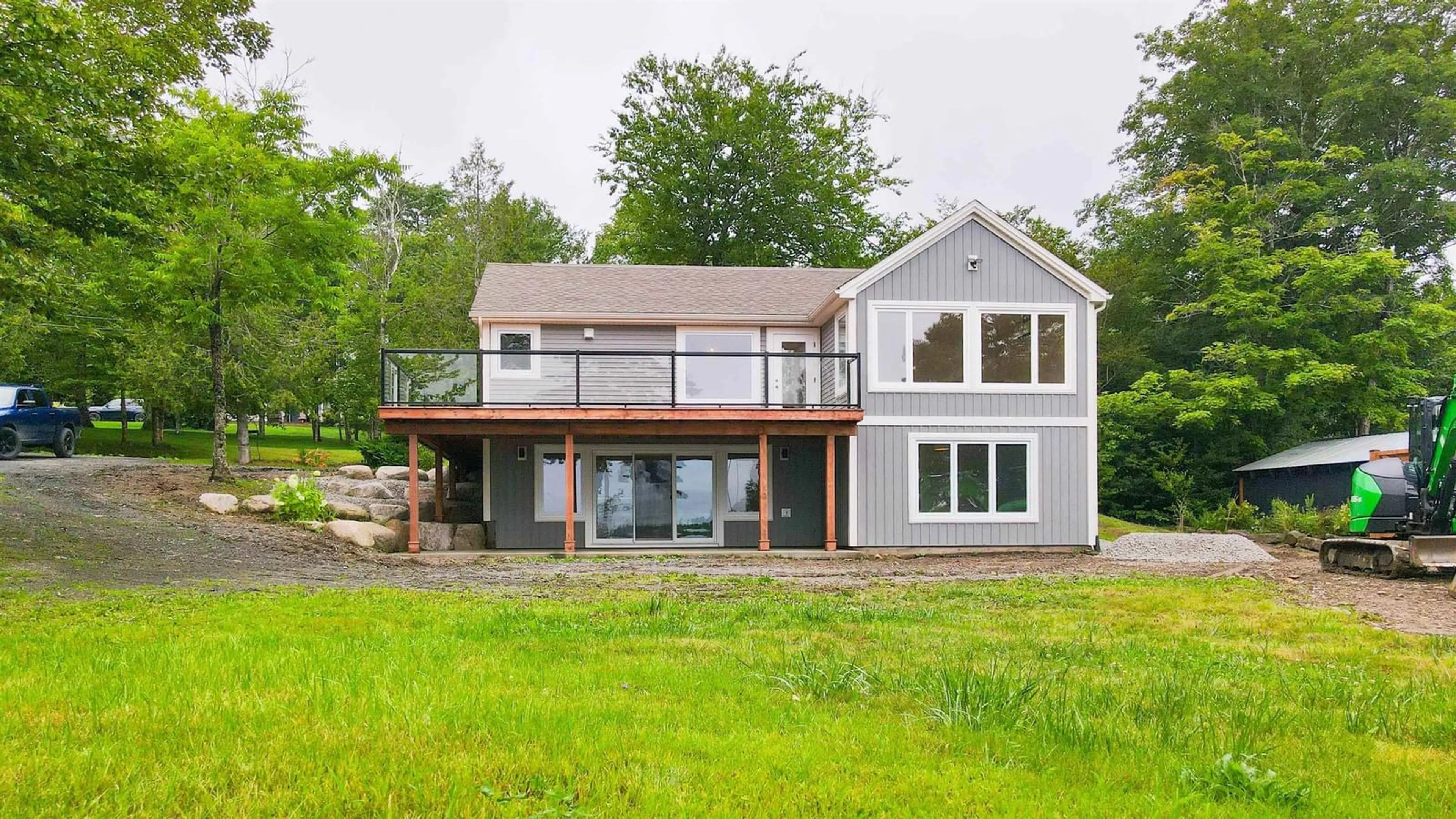 Home with vinyl exterior material, unknown for 200 Douglaswood Dr, Mount Uniacke Nova Scotia B0N 1Z0