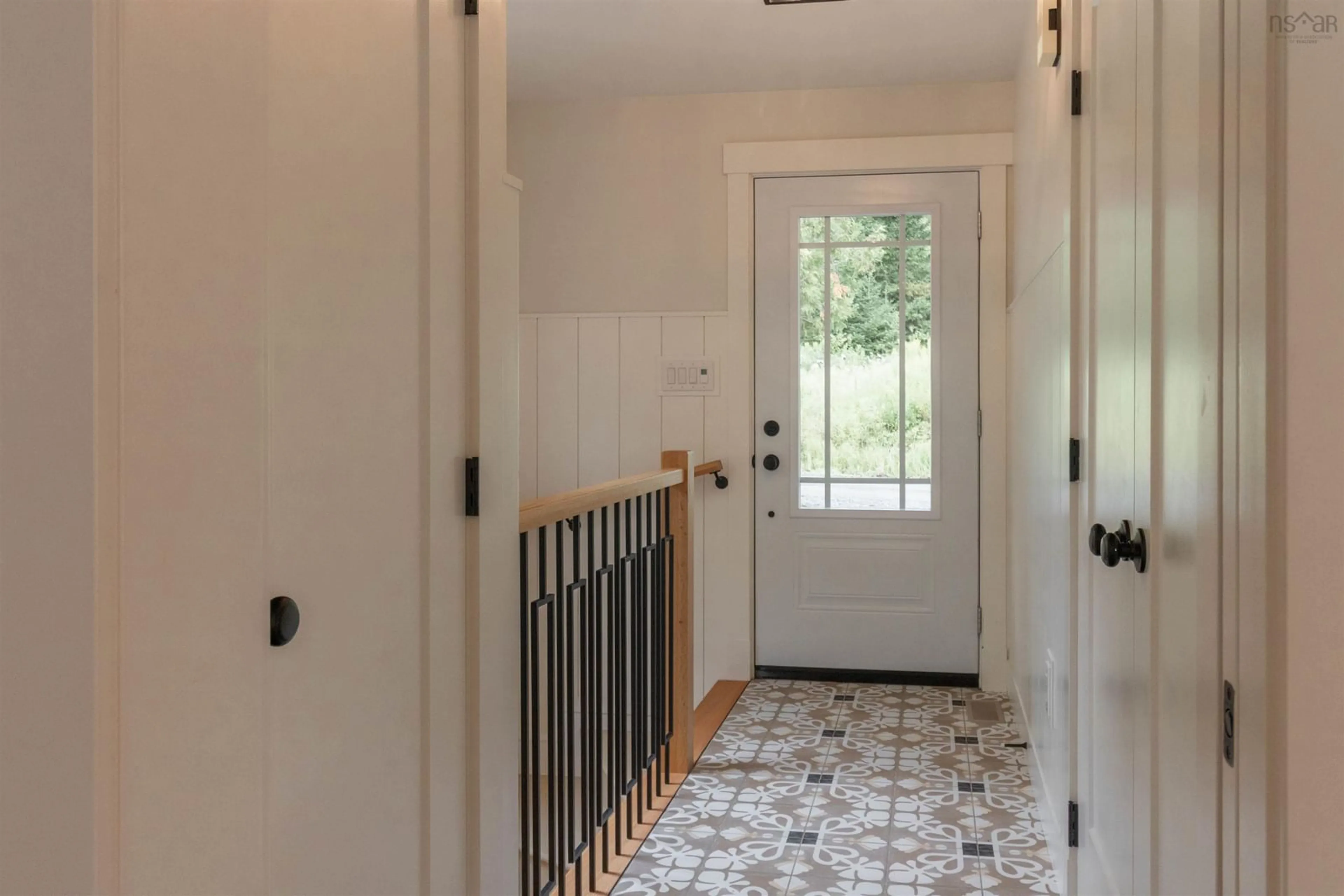 Indoor entryway for 200 Douglaswood Dr, Mount Uniacke Nova Scotia B0N 1Z0