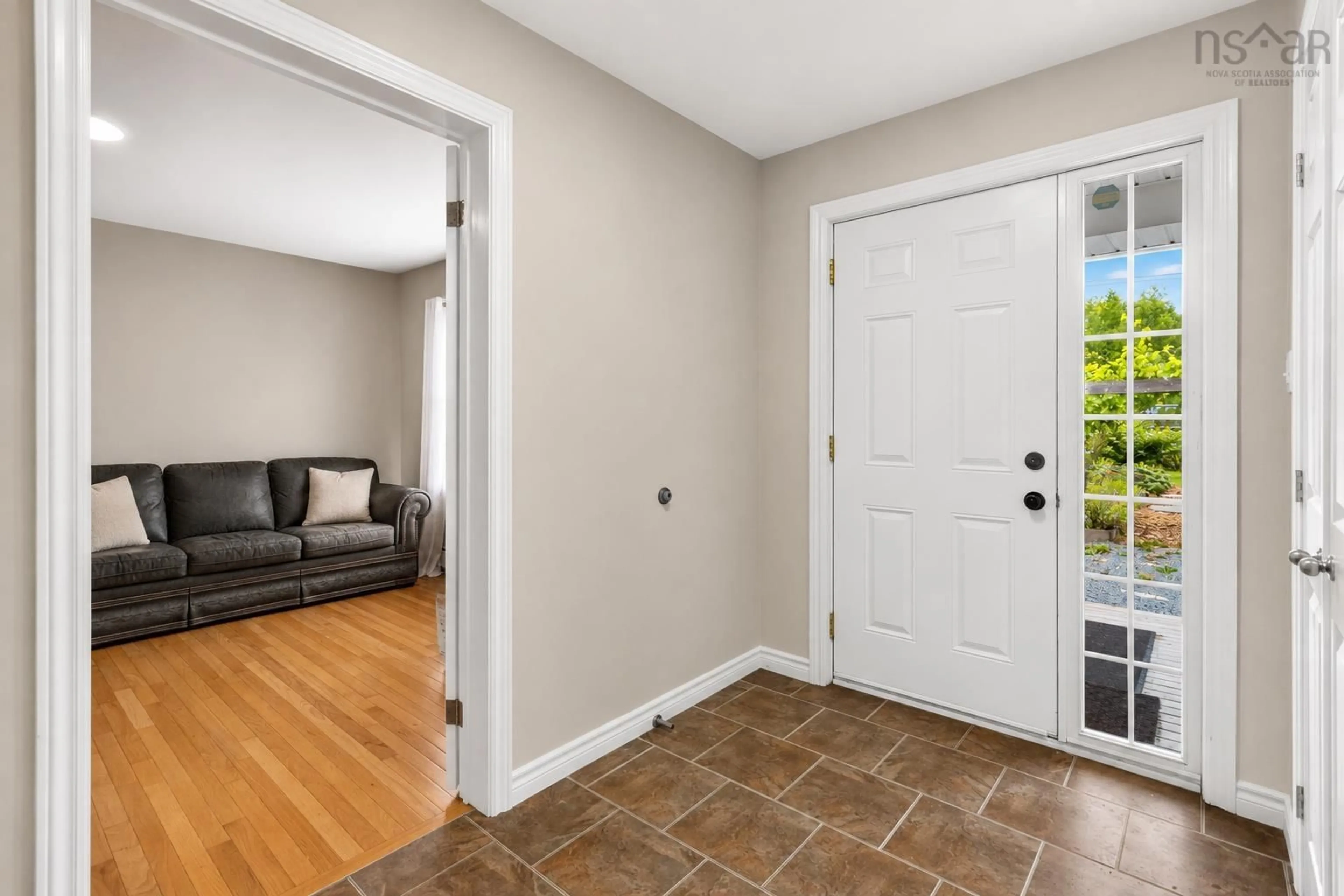 Indoor entryway for 110 Gleneagles Dr, Hammonds Plains Nova Scotia B4B 1V8