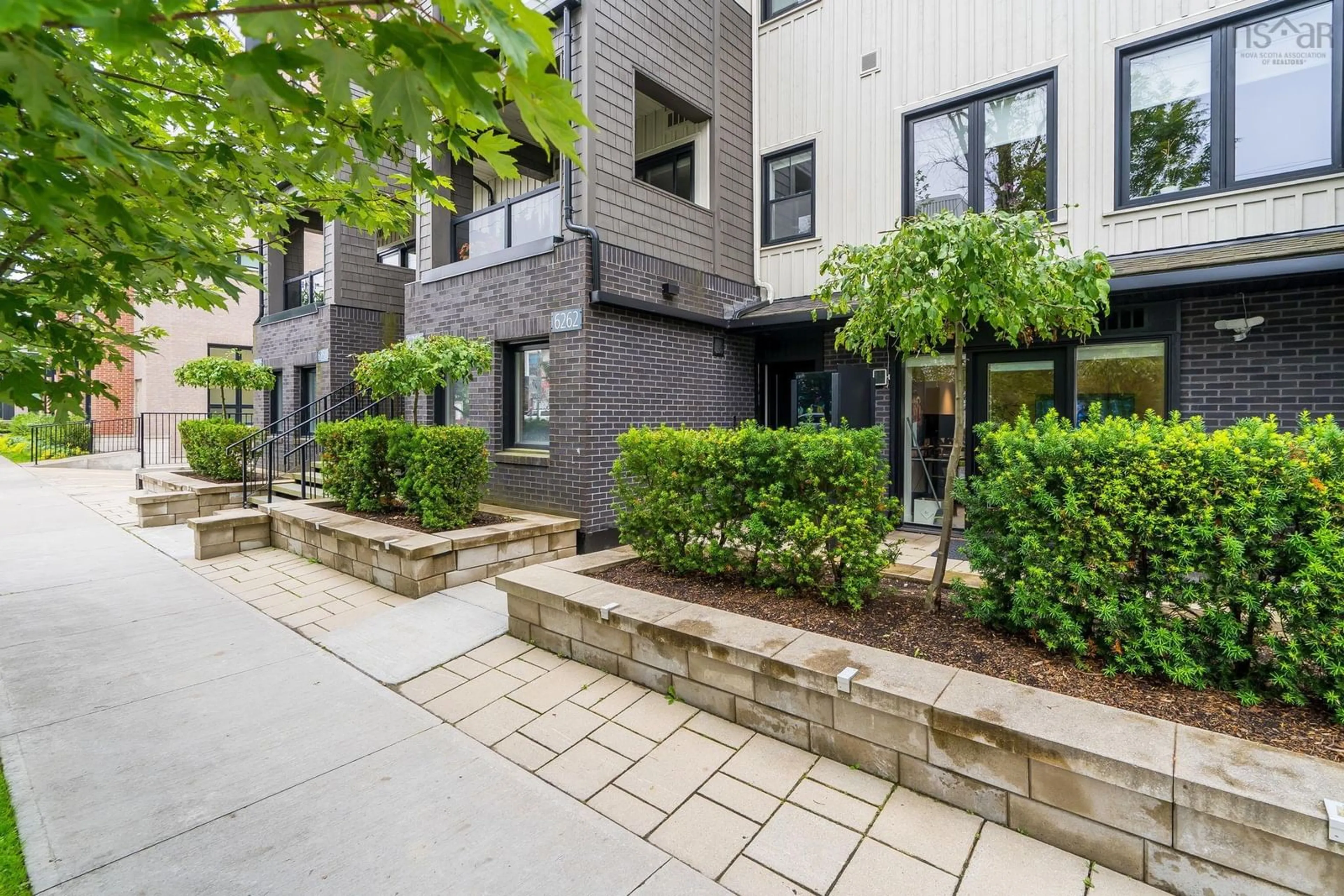 Patio, street for 6262 Pepperell St #102, Halifax Nova Scotia B3H 0C5