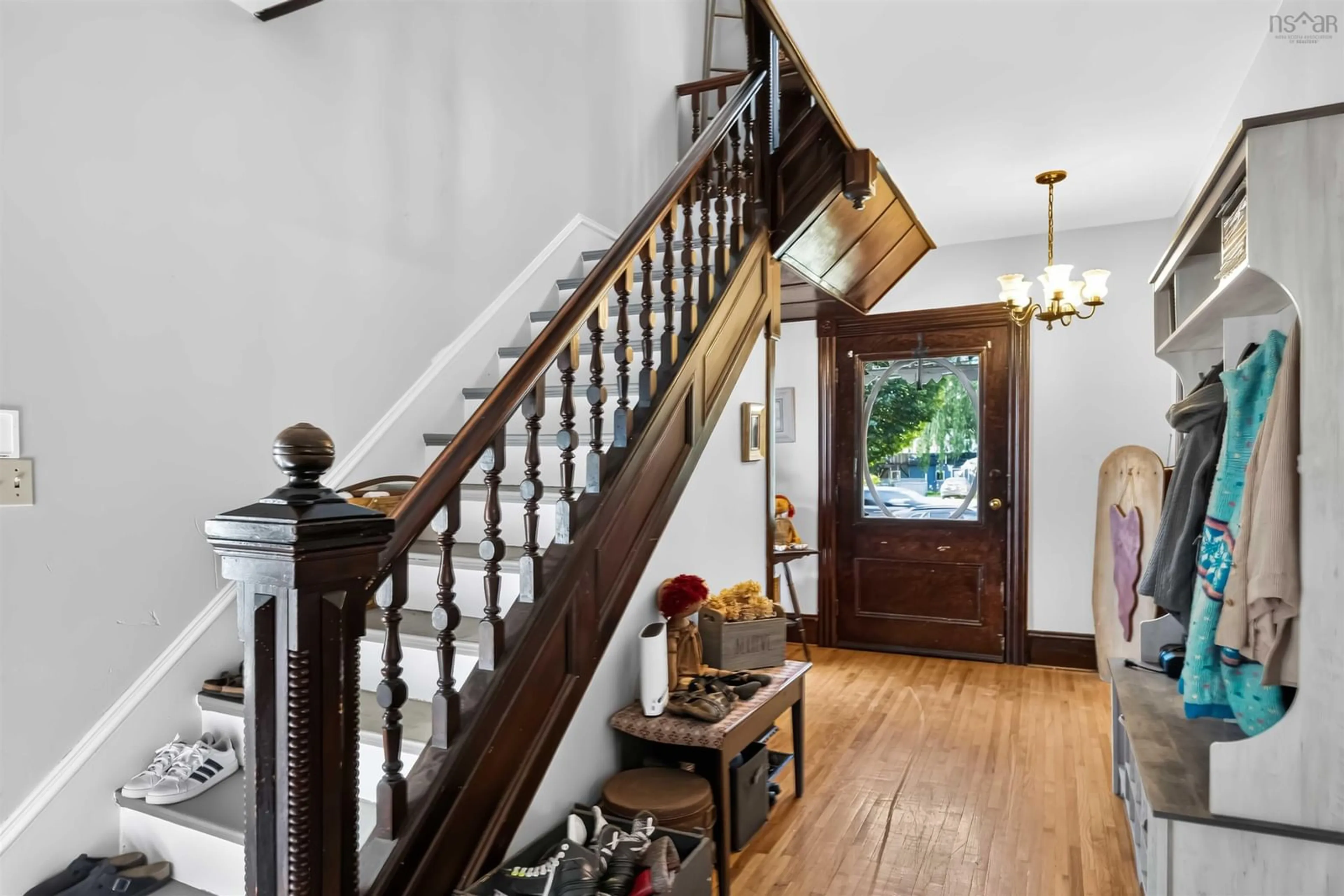 Indoor foyer for 252 Main St, Berwick Nova Scotia B0P 1E0