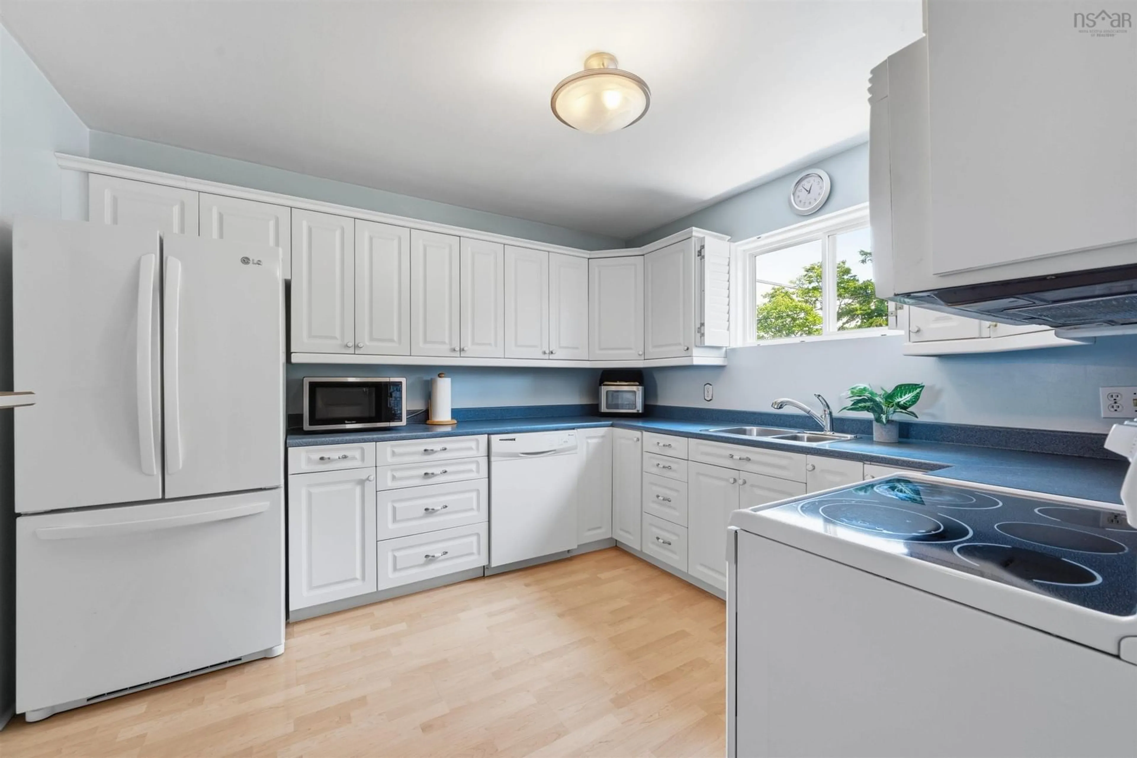 Unknown for 5519 Carriageway Cres, North End Nova Scotia B3K 5K4