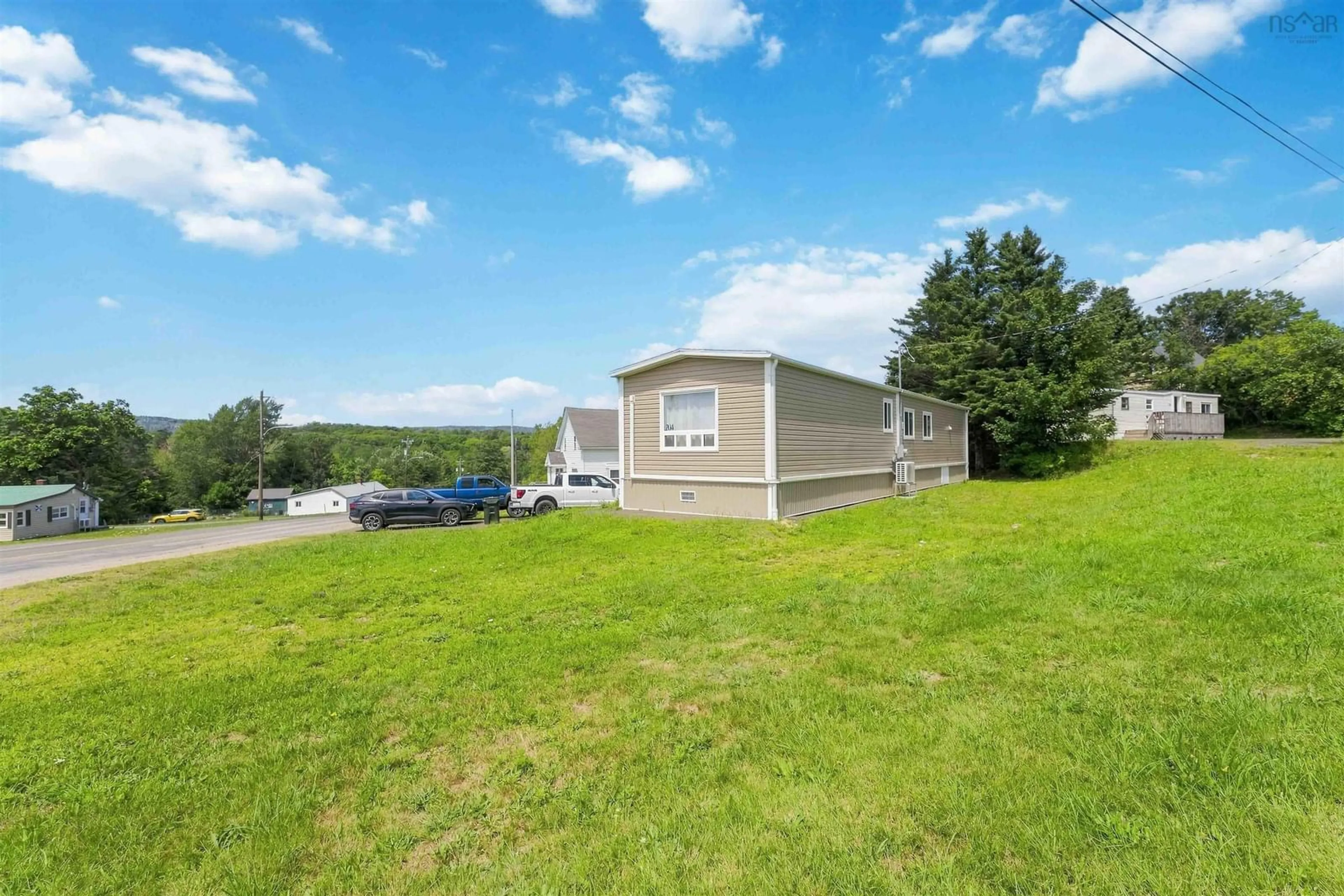 A pic from outside/outdoor area/front of a property/back of a property/a pic from drone, water/lake/river/ocean view for 204 Victoria St, Digby Nova Scotia B0V 1A0