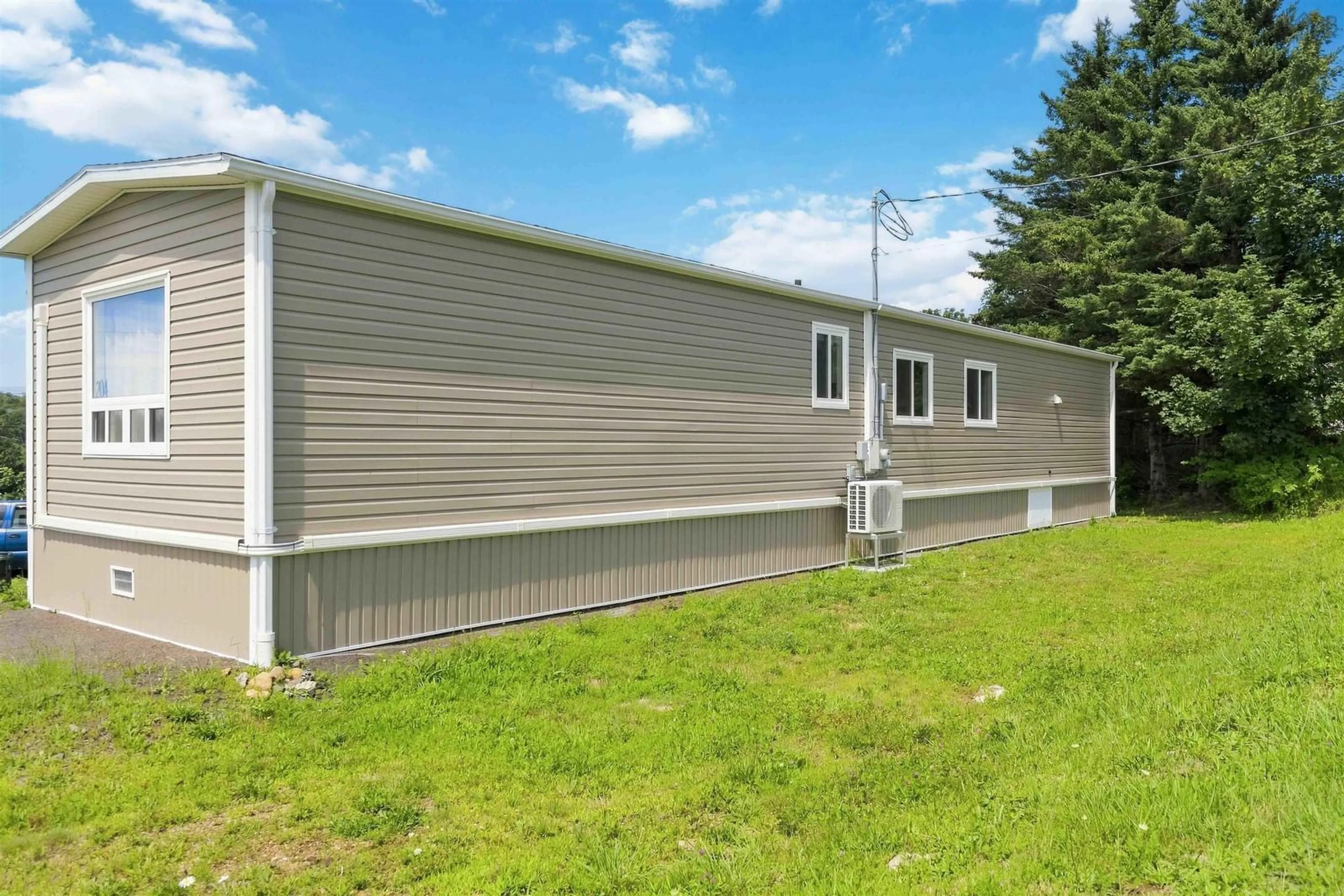 Home with vinyl exterior material, unknown for 204 Victoria St, Digby Nova Scotia B0V 1A0