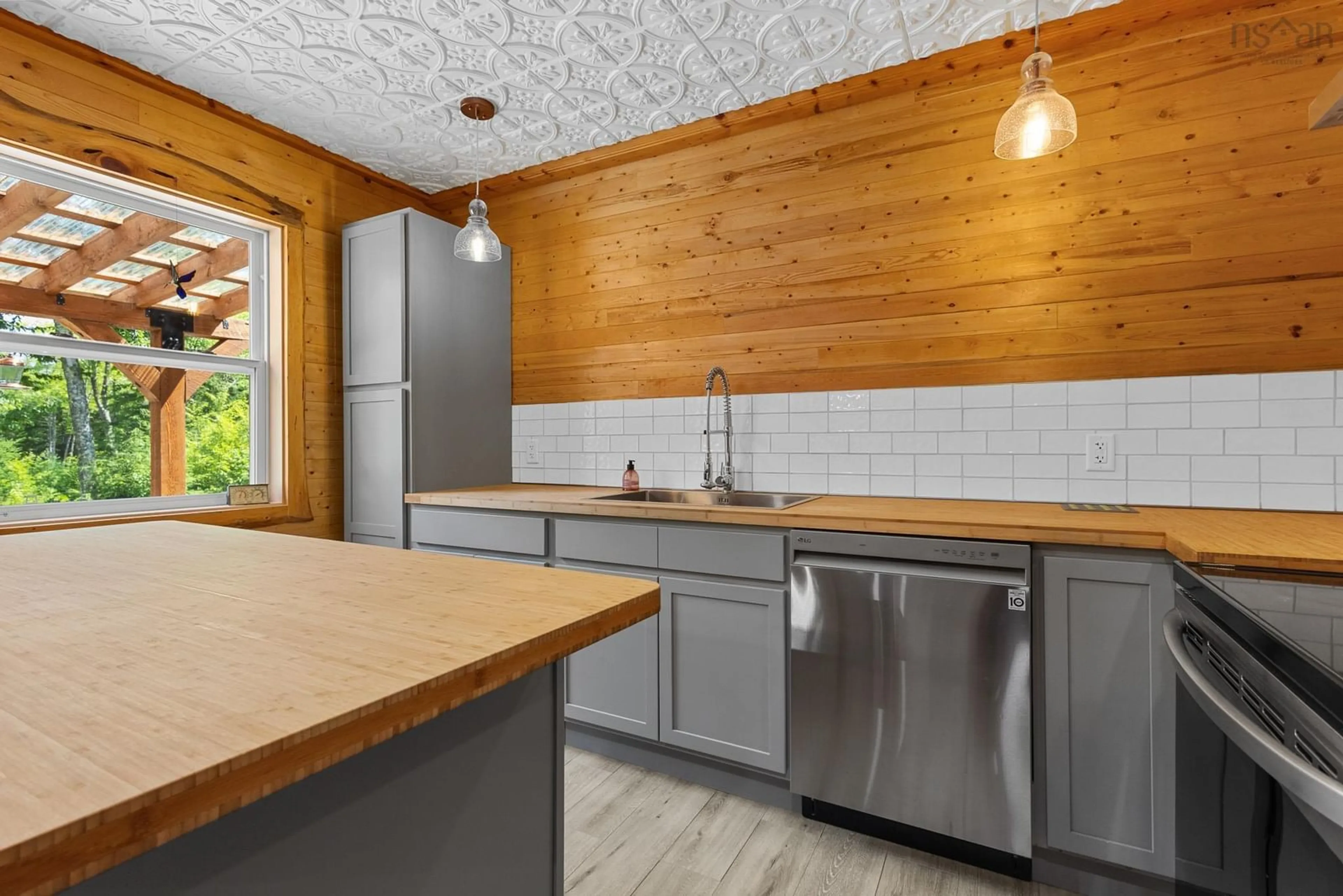 Open concept kitchen, unknown for 227 Somerset Rd, Italy Cross Nova Scotia B4V 0M1