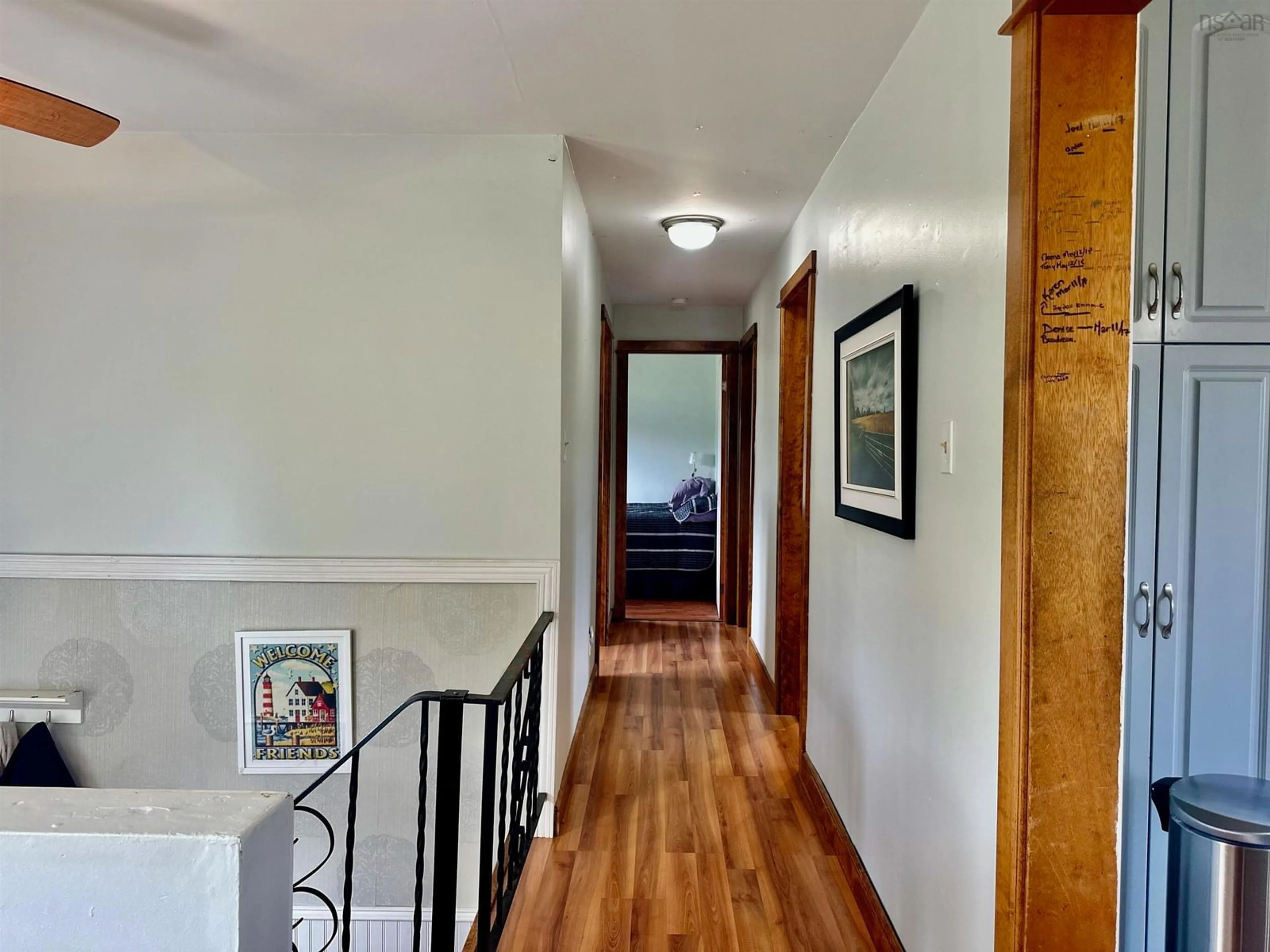 Indoor foyer for 61 Newell Rd, Plymouth Nova Scotia B0W 1B0