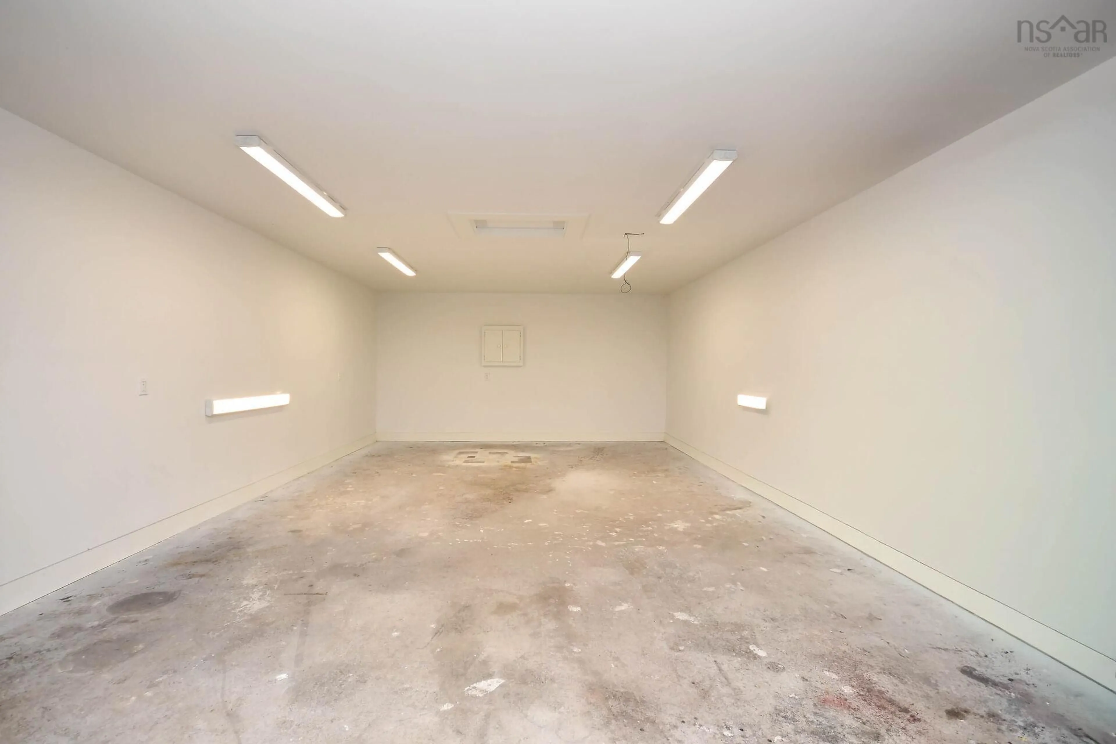 Indoor garage for 2324 Beaver Bank Rd, Beaver Bank Nova Scotia B4G 1E5