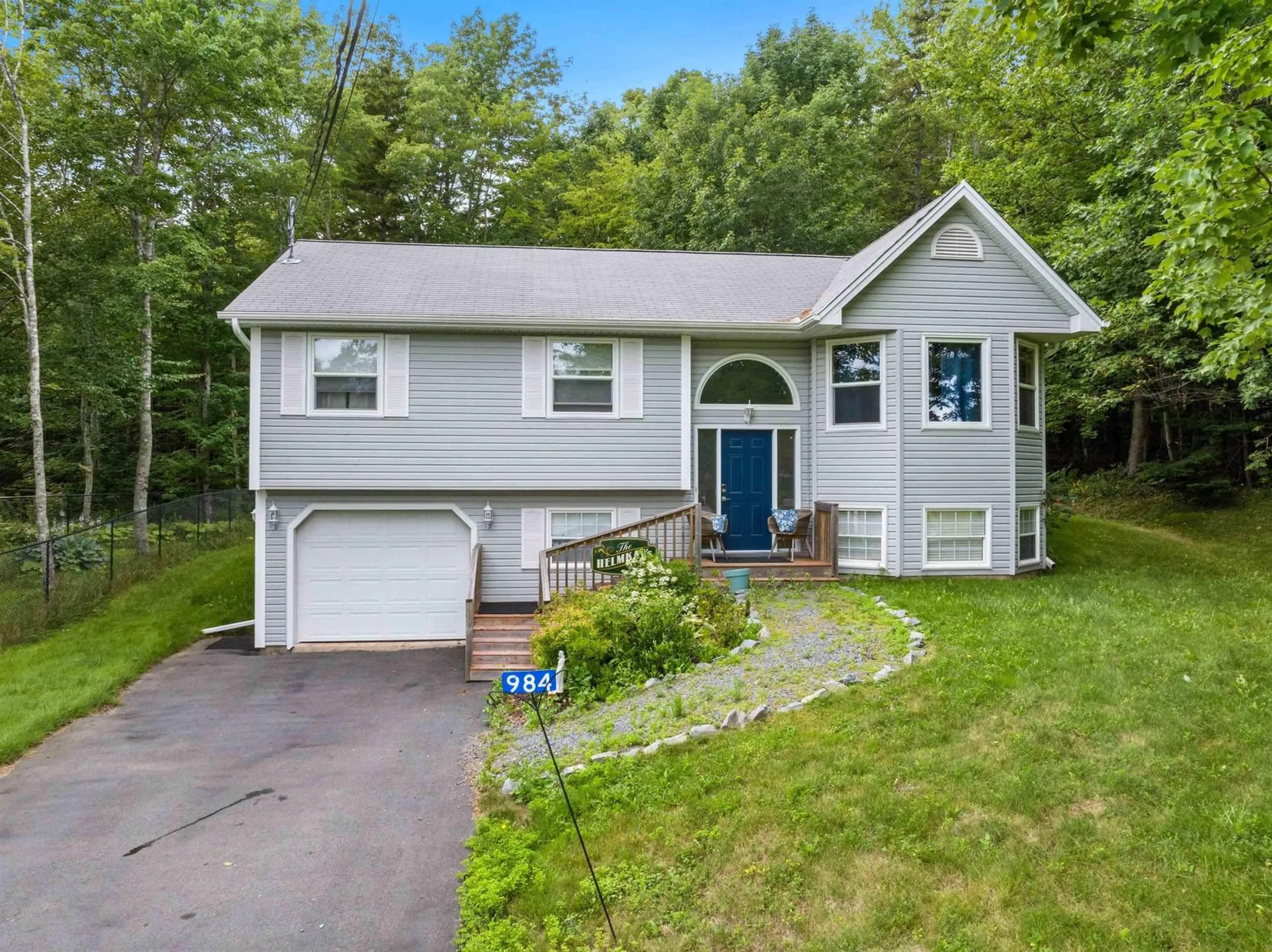 Home with vinyl exterior material, street for 984 Beaver Bank Rd, Beaver Bank Nova Scotia B3R 1H8