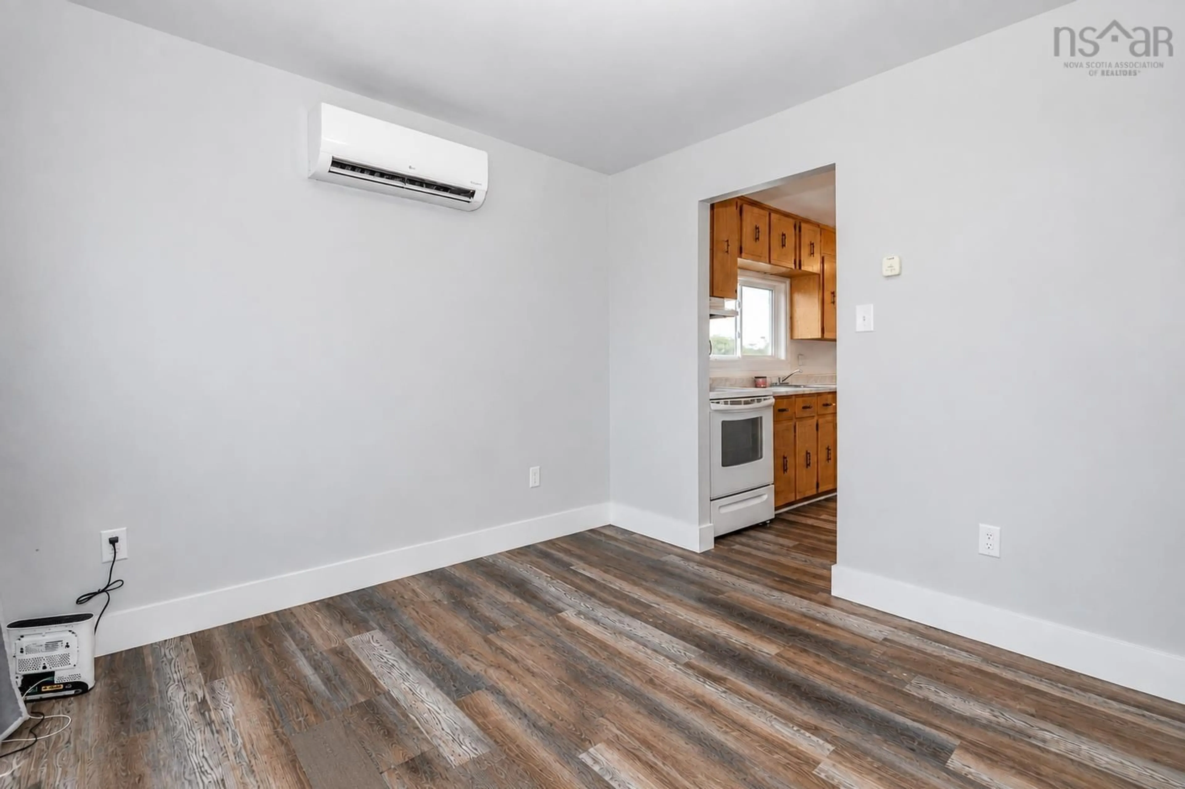 A pic of a room for 3444 Emerald St, New Waterford Nova Scotia B1H 1H6