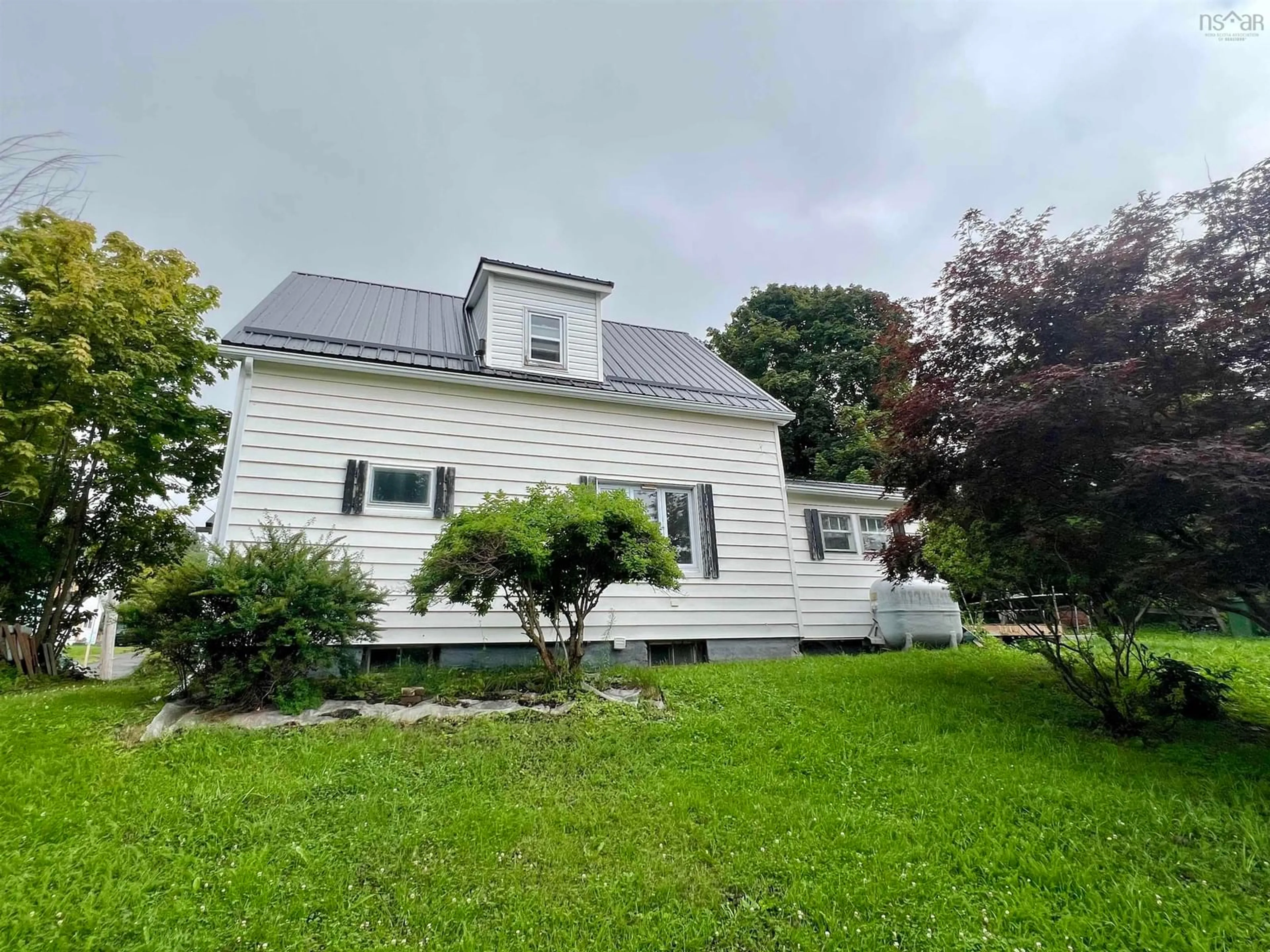 Unknown for 2 Central Ave, Trenton Nova Scotia B0K 1X0