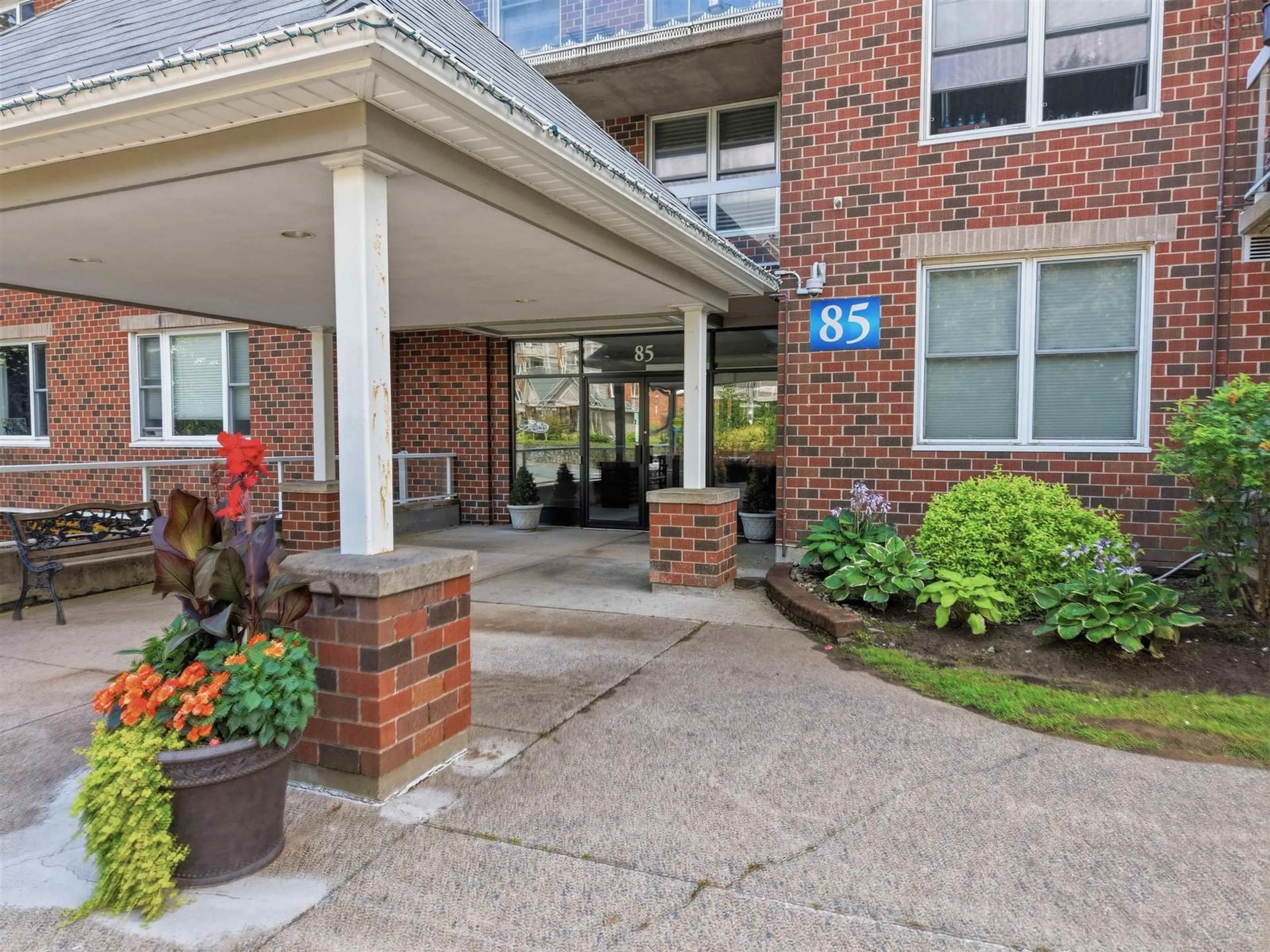 Indoor foyer for 85 Spinnaker Dr #206, Halifax Nova Scotia B3N 3E3