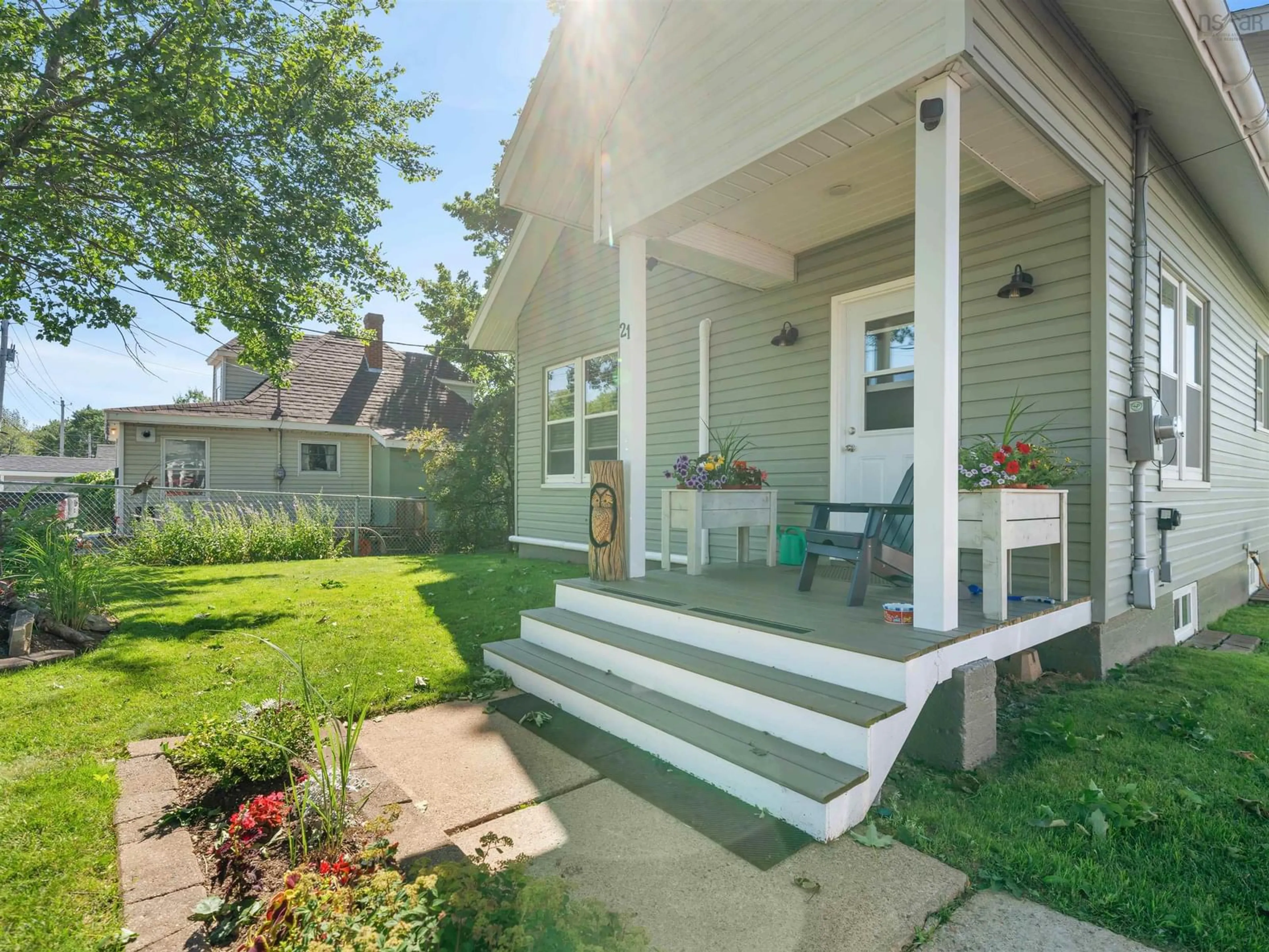 Patio, street for 21 6th St, Trenton Nova Scotia B0K 1X0