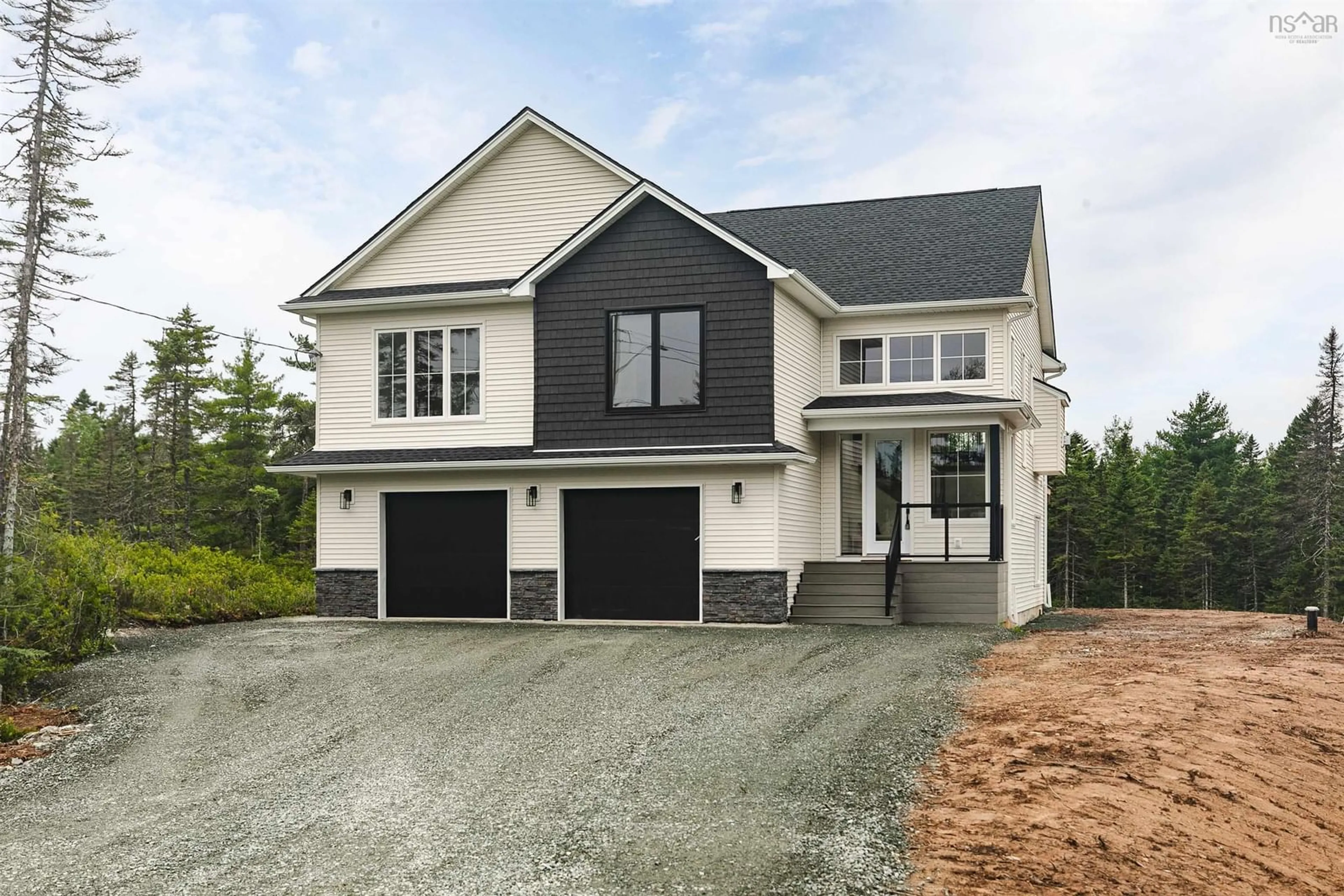 Home with vinyl exterior material, street for 137 Parish St, Fall River Nova Scotia B2T 0W5