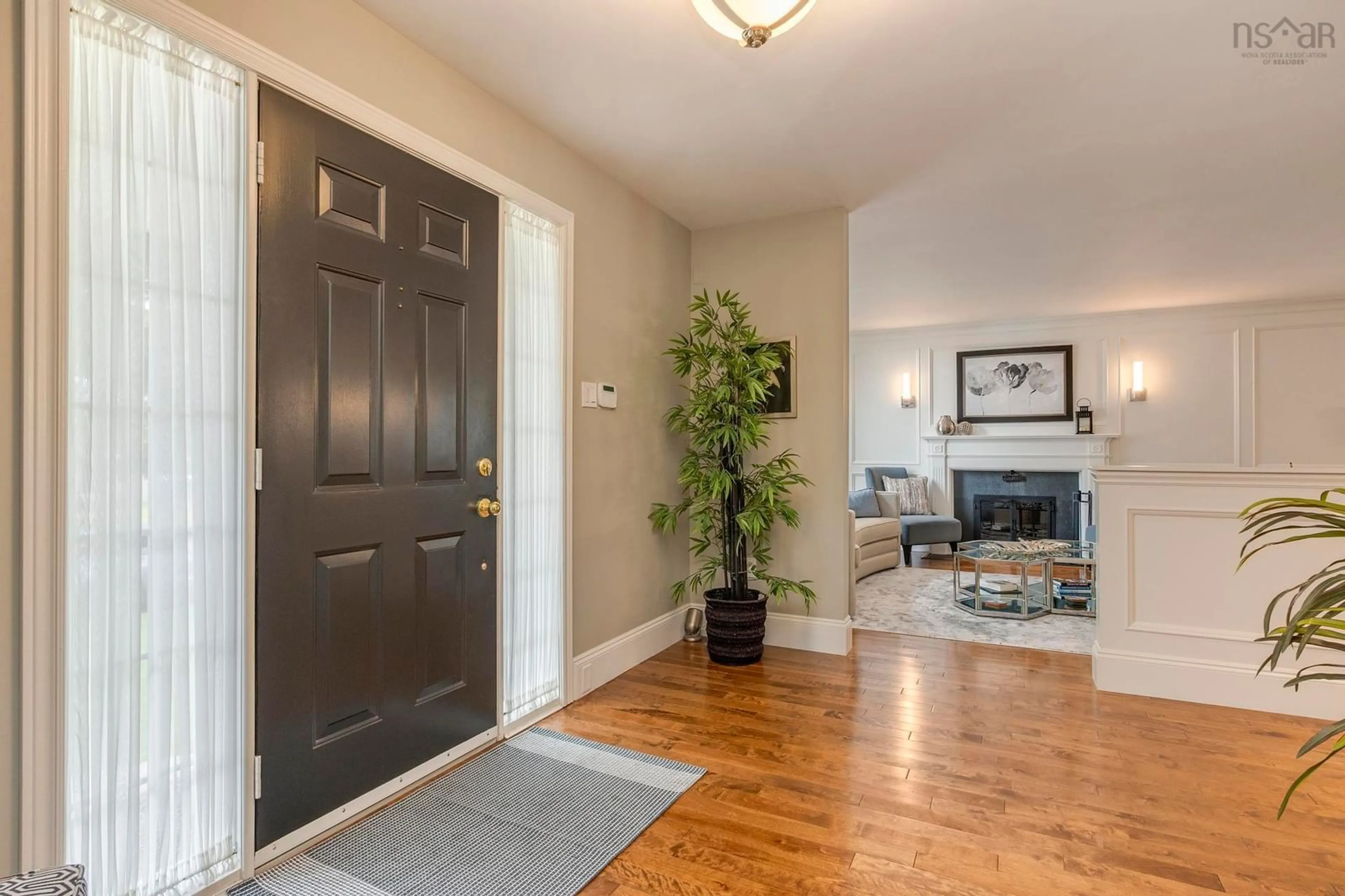 Indoor entryway for 8 Stockleigh Pl, Clayton Park Nova Scotia B3M 4K4