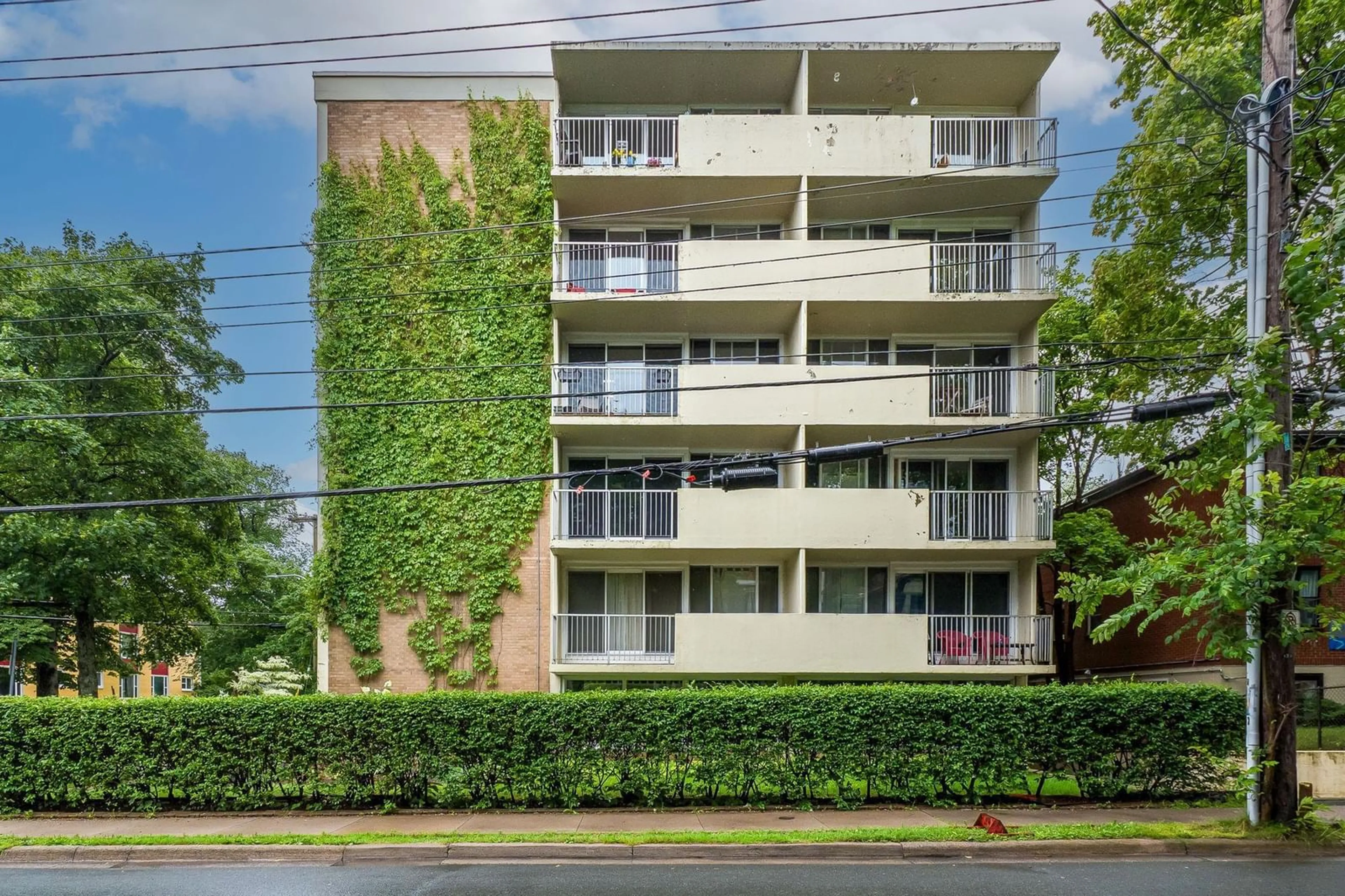 Patio, building for 990 Mclean St #502, Halifax Nova Scotia B3H 2V1