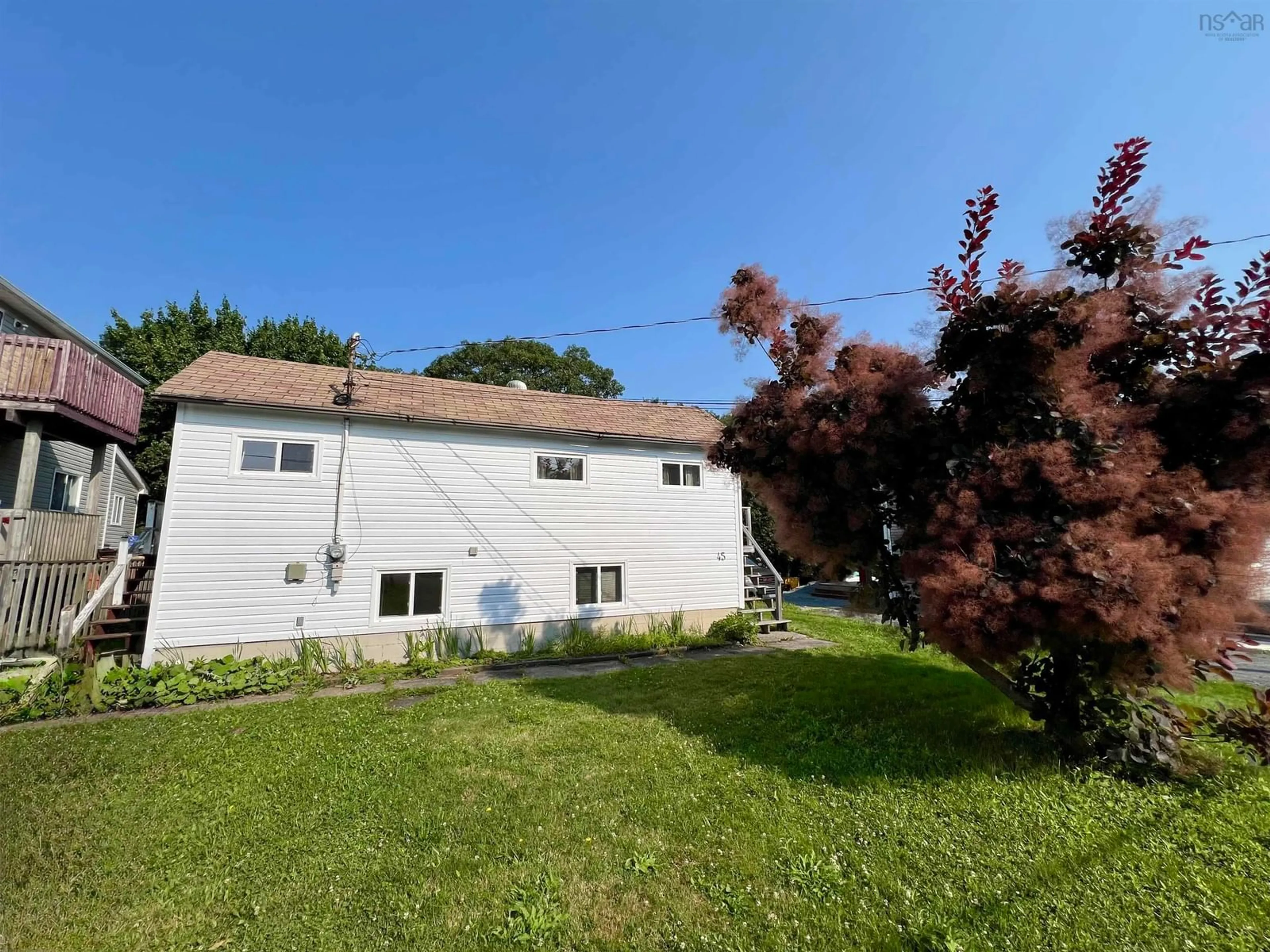A pic from outside/outdoor area/front of a property/back of a property/a pic from drone, building for 45 Belmont Ave, Dartmouth Nova Scotia B2W 1E6