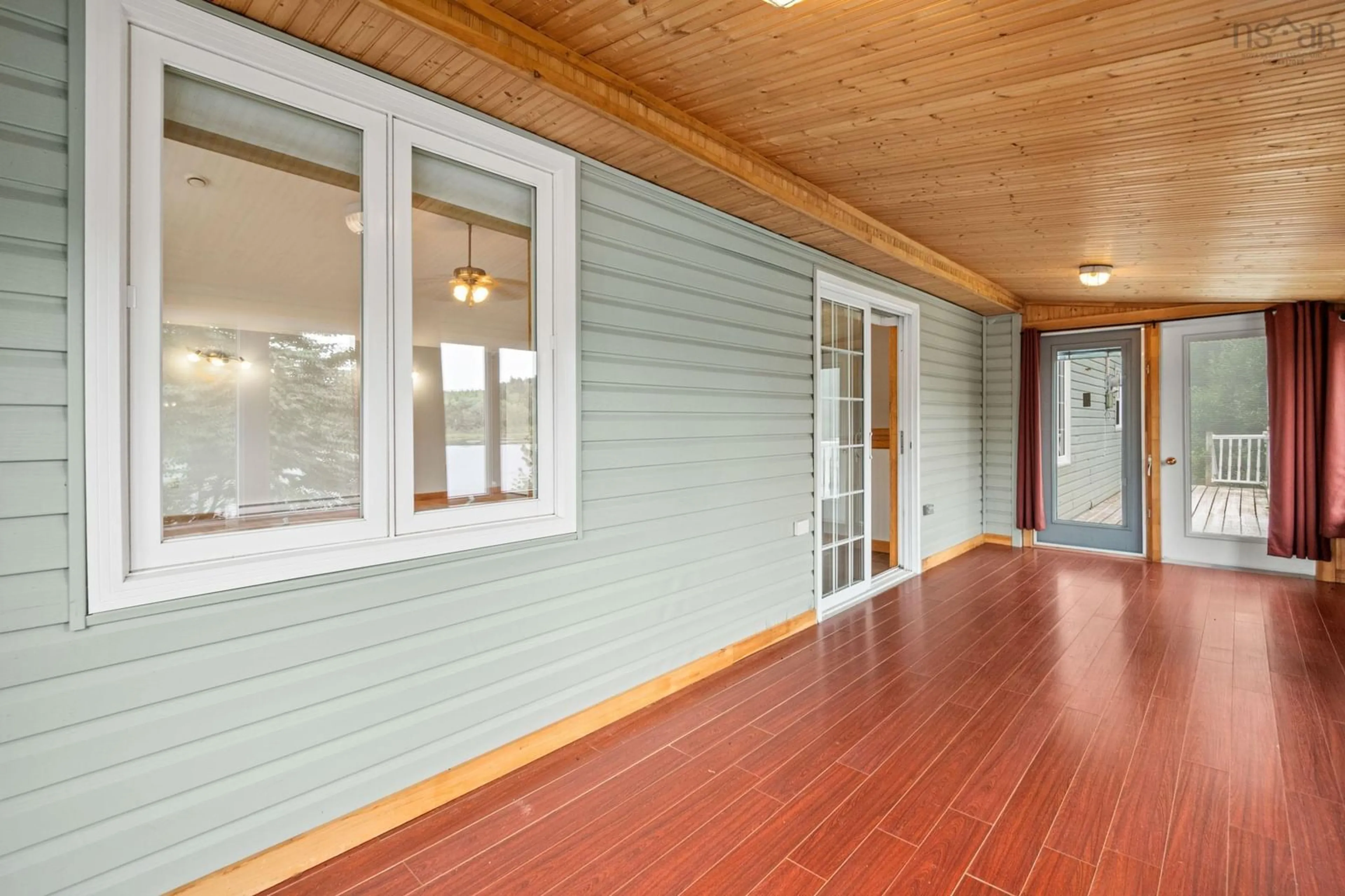 Indoor entryway for 139 Smeltzer Rd, Upper Vaughan Nova Scotia B0N 2T0