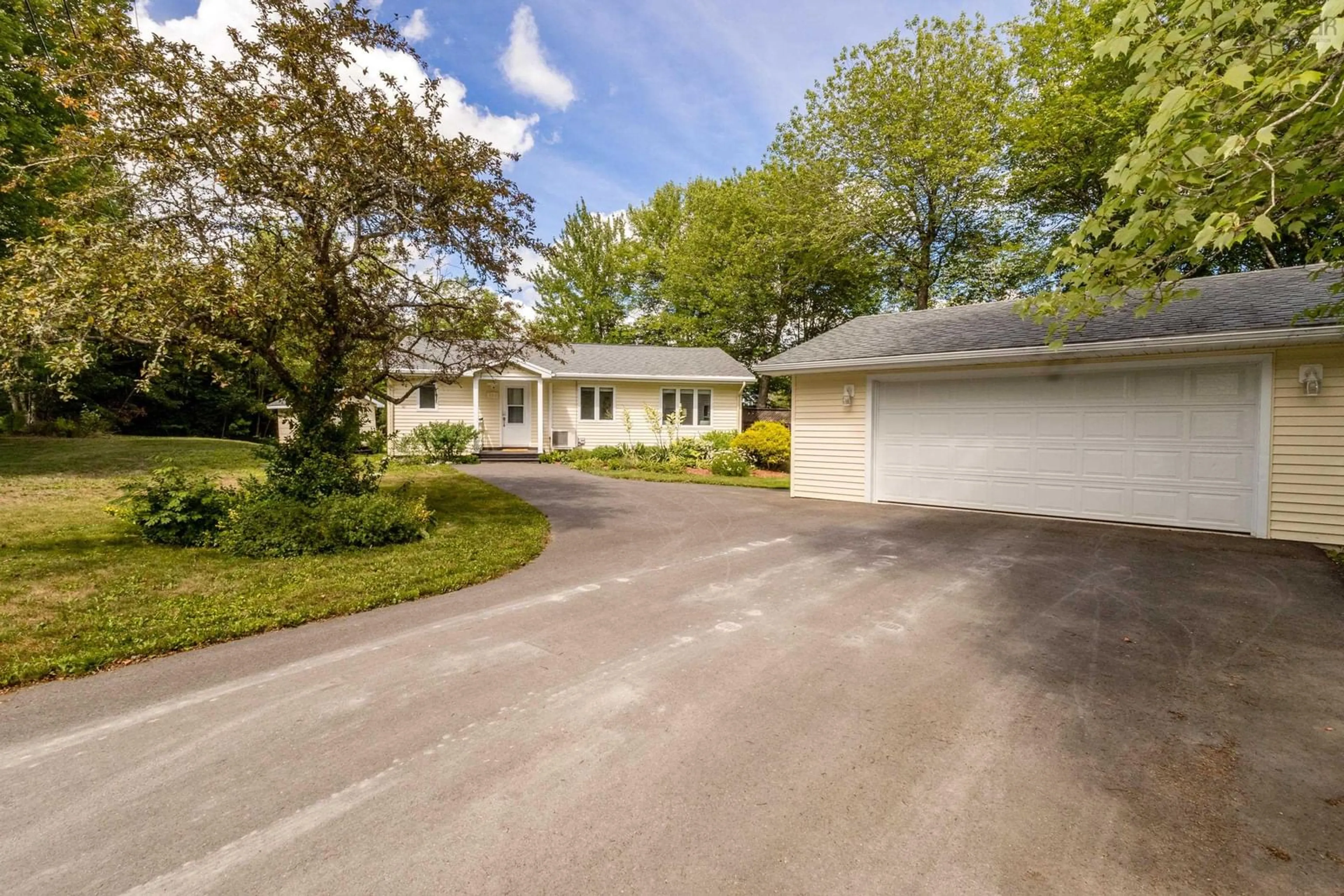 A pic from outside/outdoor area/front of a property/back of a property/a pic from drone, street for 504 Lake Dr, Tupper Lake Nova Scotia B0P 1G0