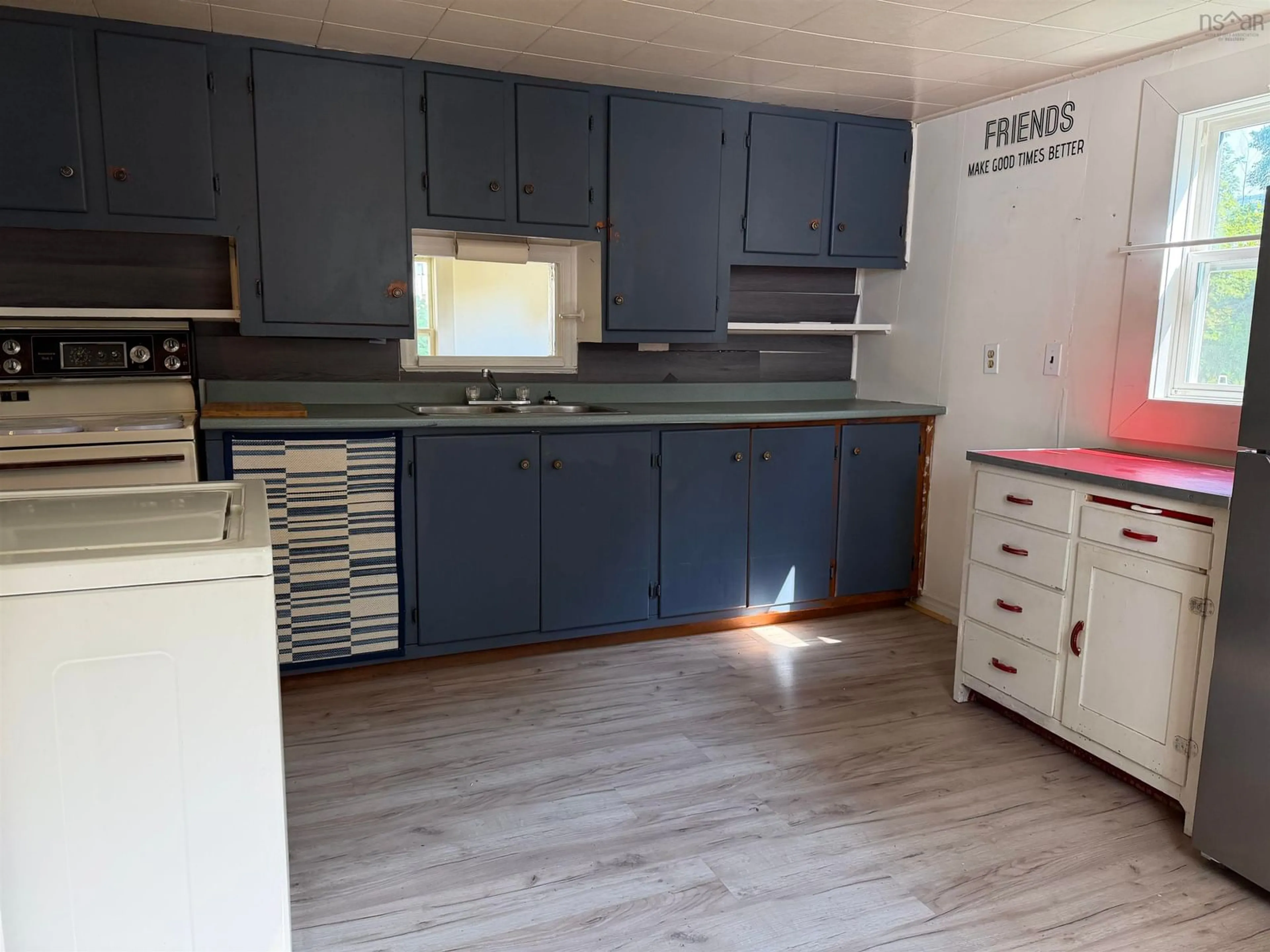Unknown for 42 Main St, Bible Hill Nova Scotia B2N 2B5