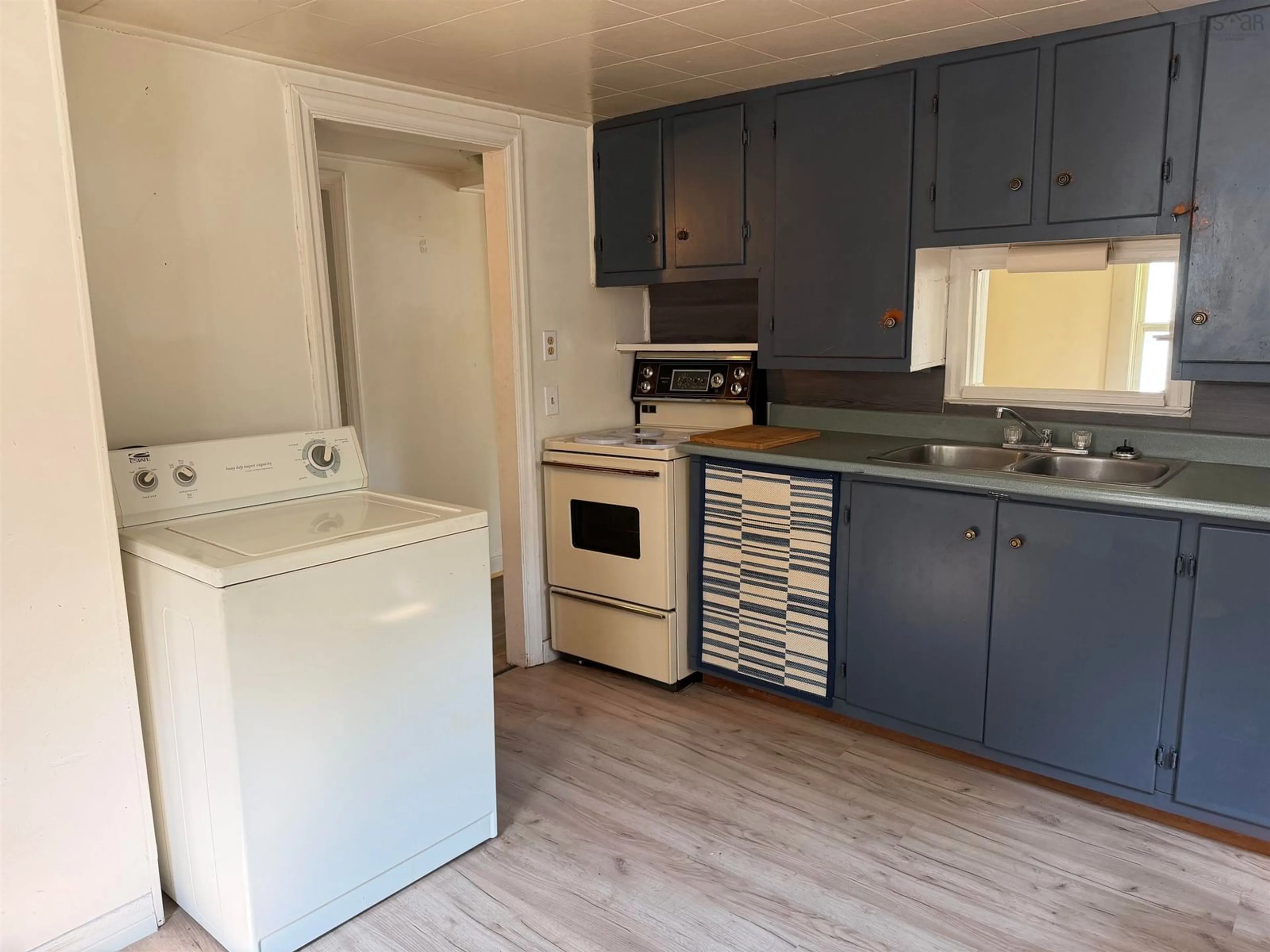 Standard kitchen, unknown for 42 Main St, Bible Hill Nova Scotia B2N 2B5