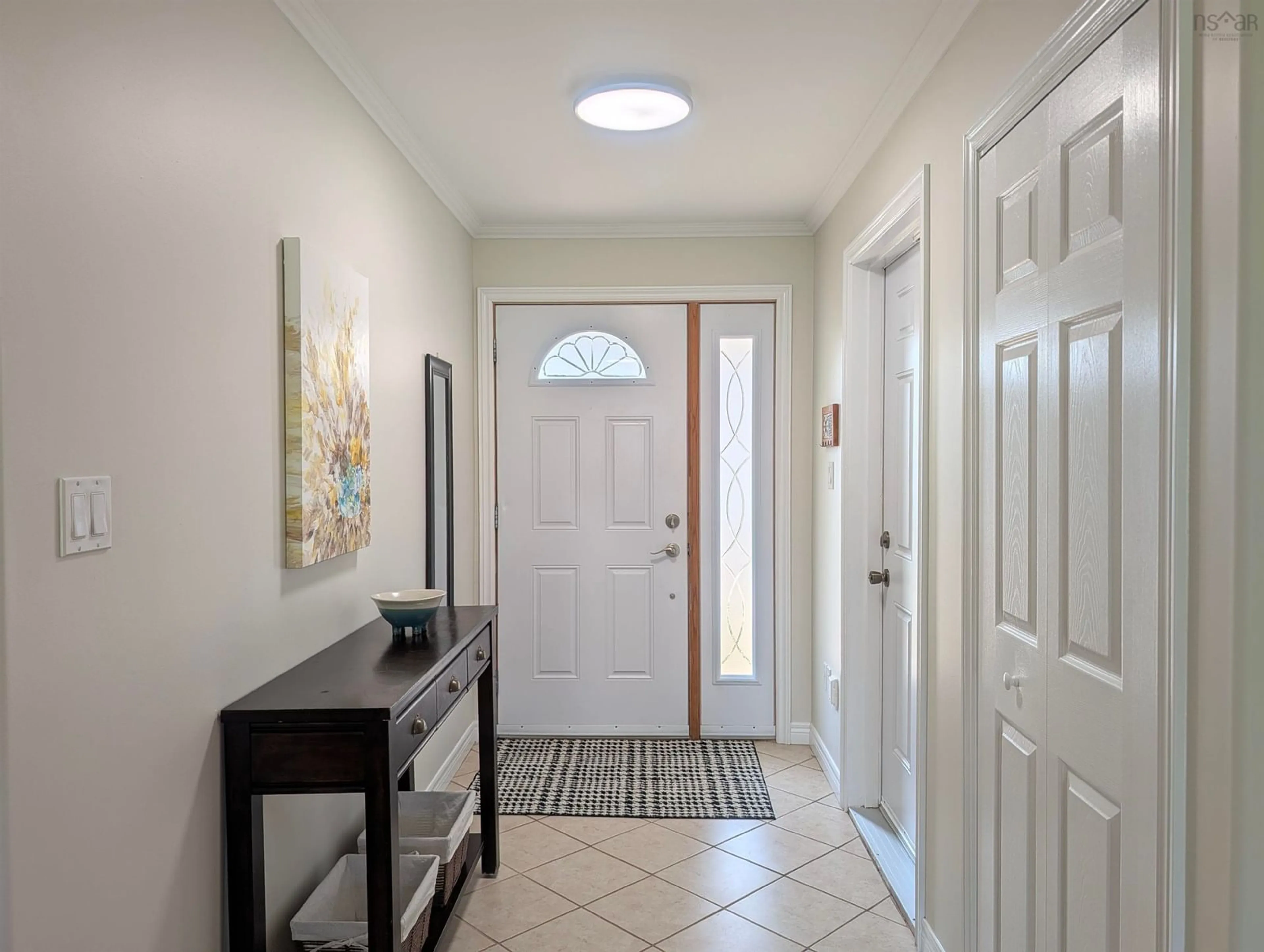 Indoor entryway for 85 Kent Ave, Wolfville Nova Scotia B4P 1V5