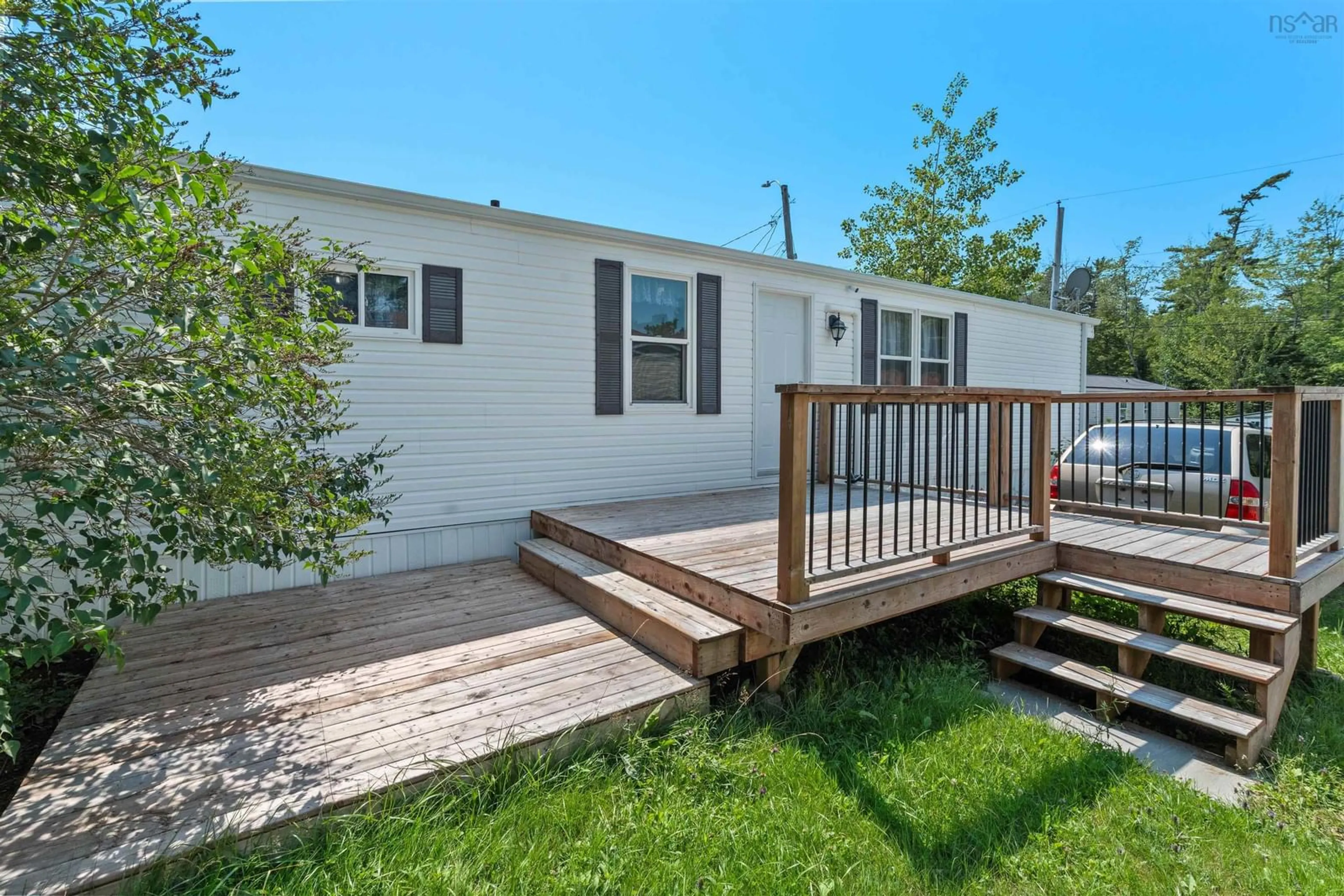 Home with vinyl exterior material, street for 32 Joshua St, Enfield Nova Scotia B2T 1K4