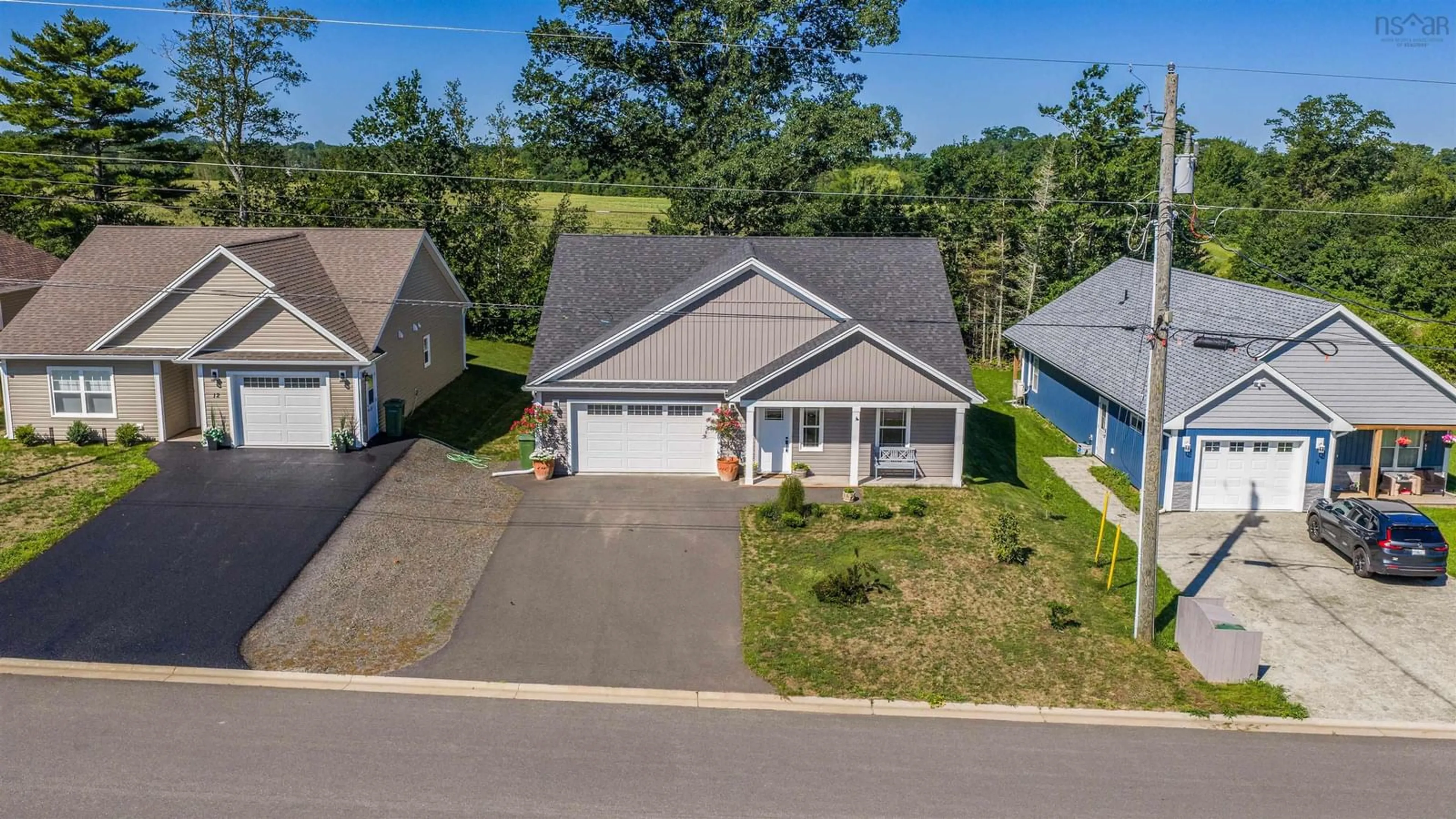 A pic from outside/outdoor area/front of a property/back of a property/a pic from drone, street for 8 Covey Dr, North Kentville Nova Scotia B4N 0H8