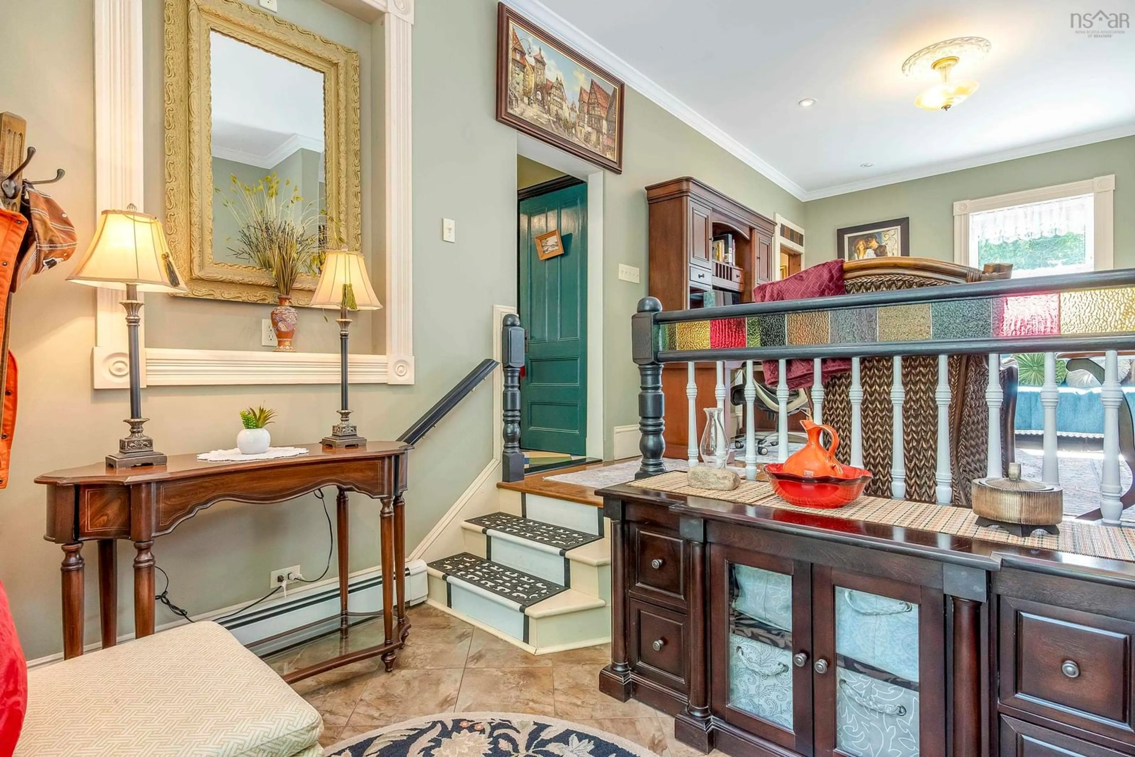 Indoor foyer for 174 South St, Berwick Nova Scotia B0P 1E0