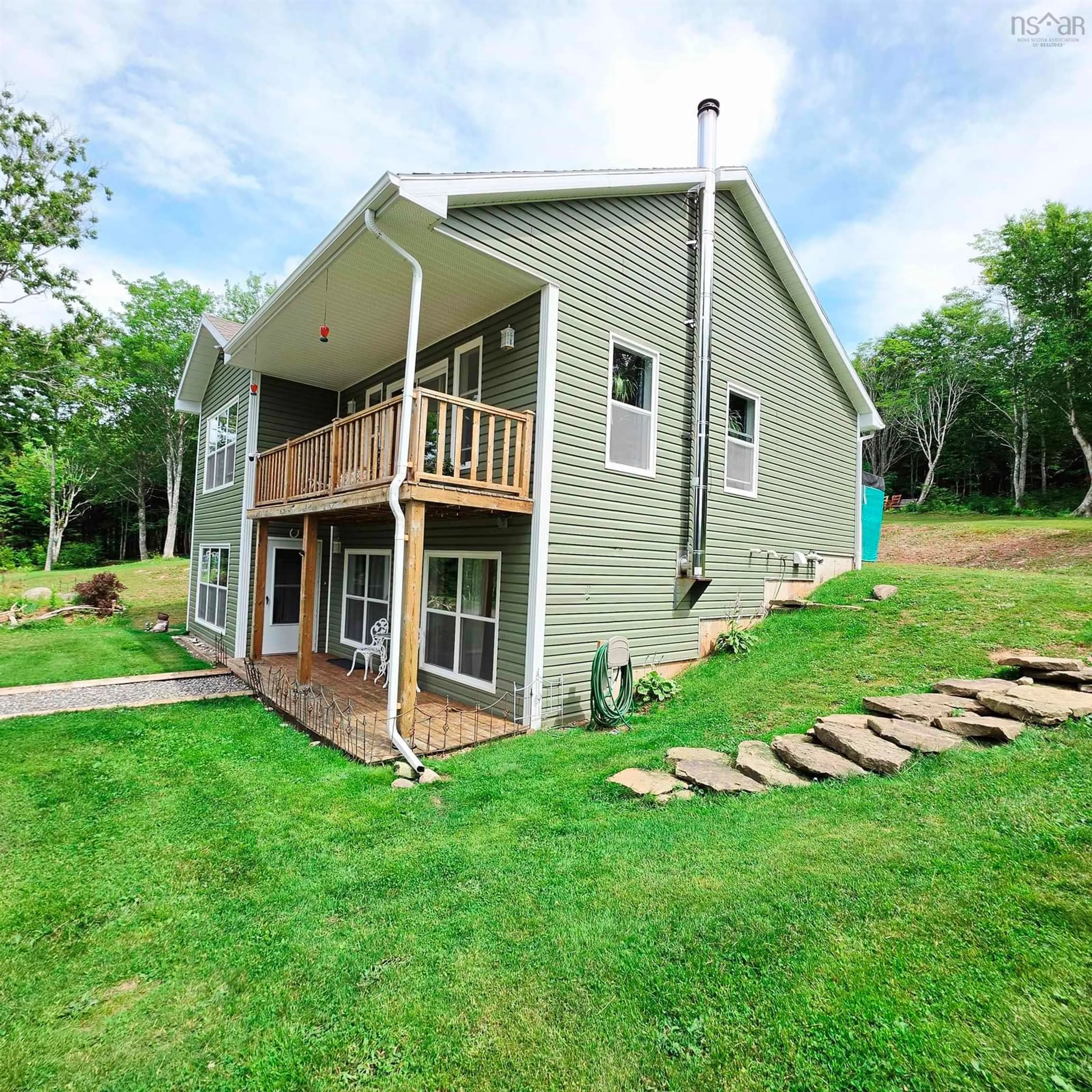 Home with vinyl exterior material, water/lake/river/ocean view for 6775 Highlands Rd, Christmas Island Nova Scotia B1T 1L8