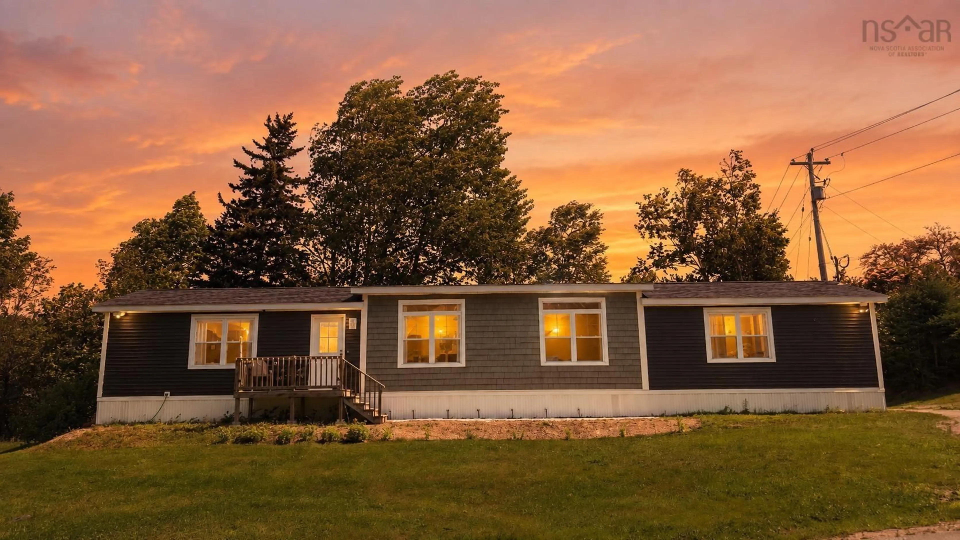 Home with vinyl exterior material, unknown for 4 Kellys Lane, Ingonish Nova Scotia B0C 1L0