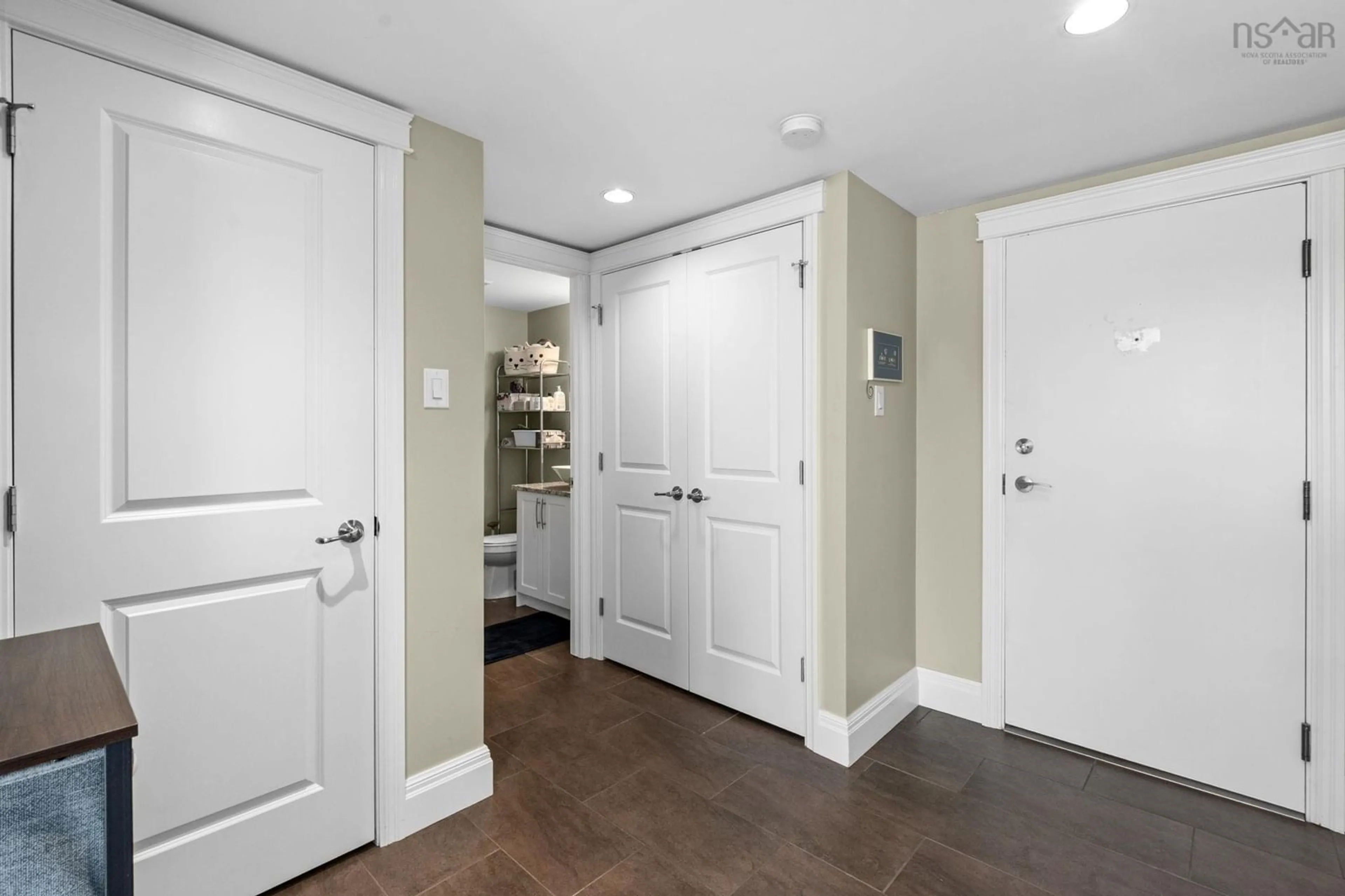 Indoor entryway for 45 Vimy Ave #323, Halifax Nova Scotia B3M 4C5