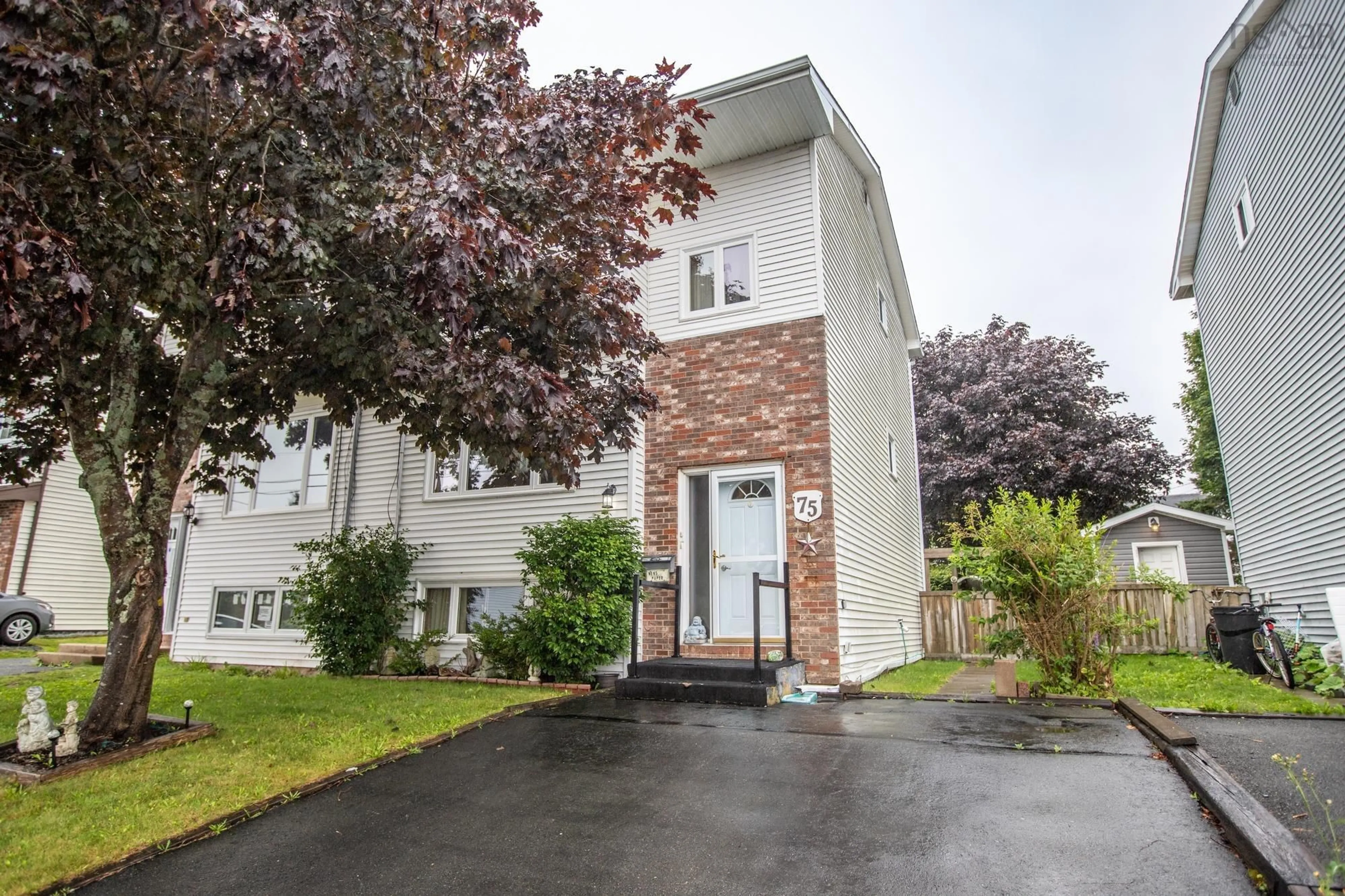Home with vinyl exterior material, street for 75 Cannon Cres, Eastern Passage Nova Scotia B3G 1E8