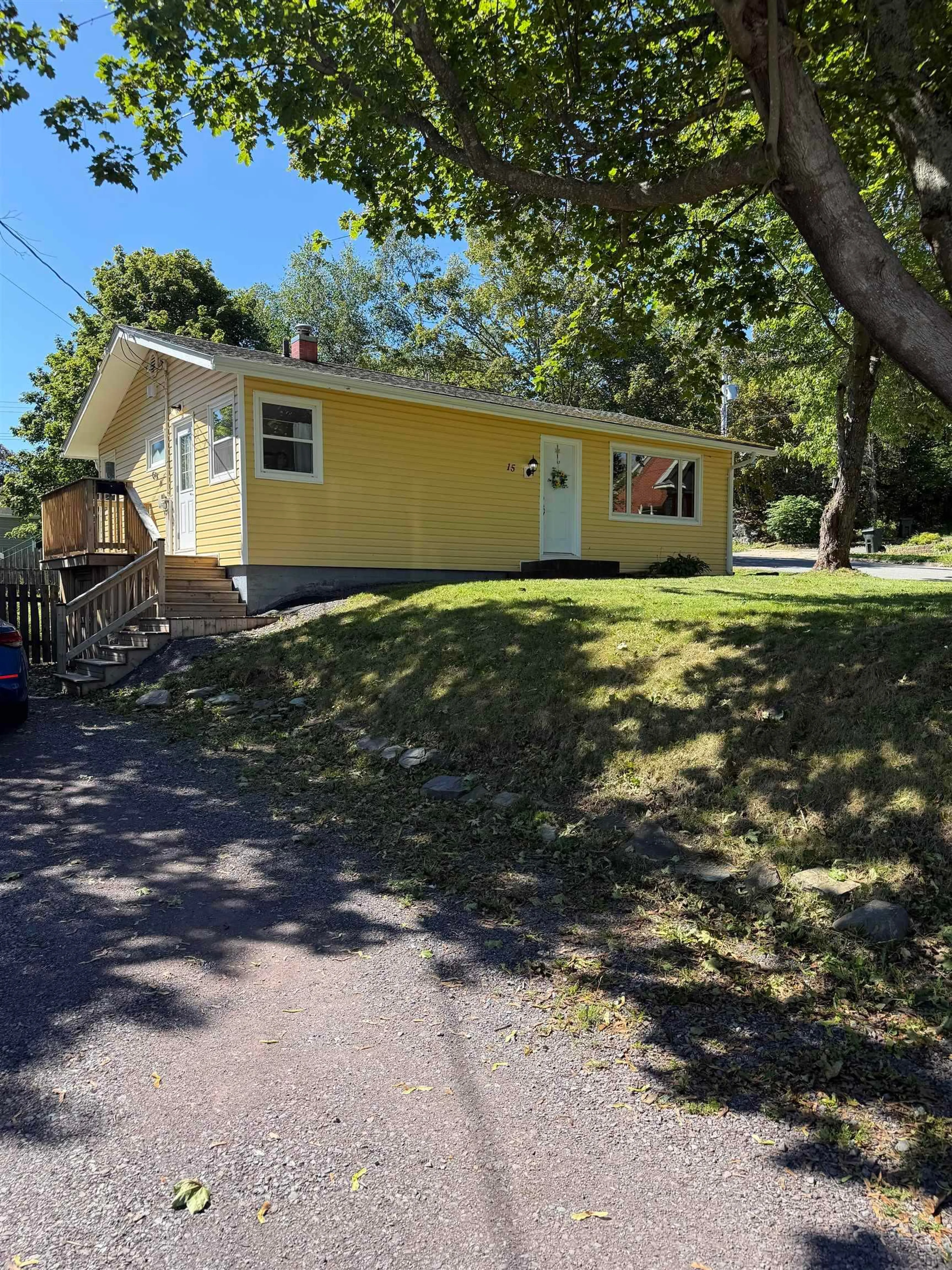 Home with vinyl exterior material, street for 15 Coady Avenue     B2g 1t9, Antigonish Nova Scotia B2G 1T9