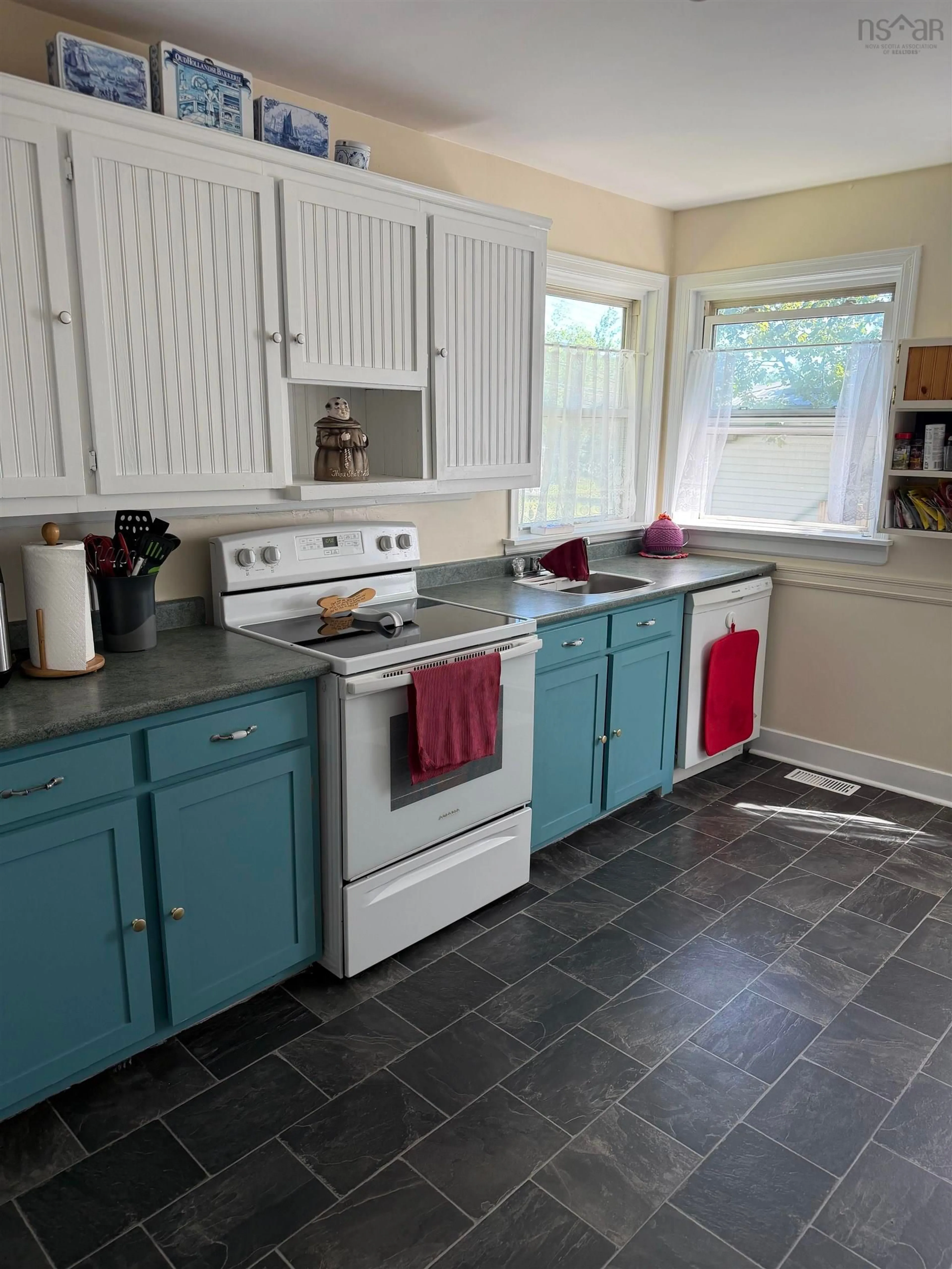 Standard kitchen, ceramic/tile floor for 15 Coady Avenue B2g 1t9, Antigonish Nova Scotia B2G 1T9