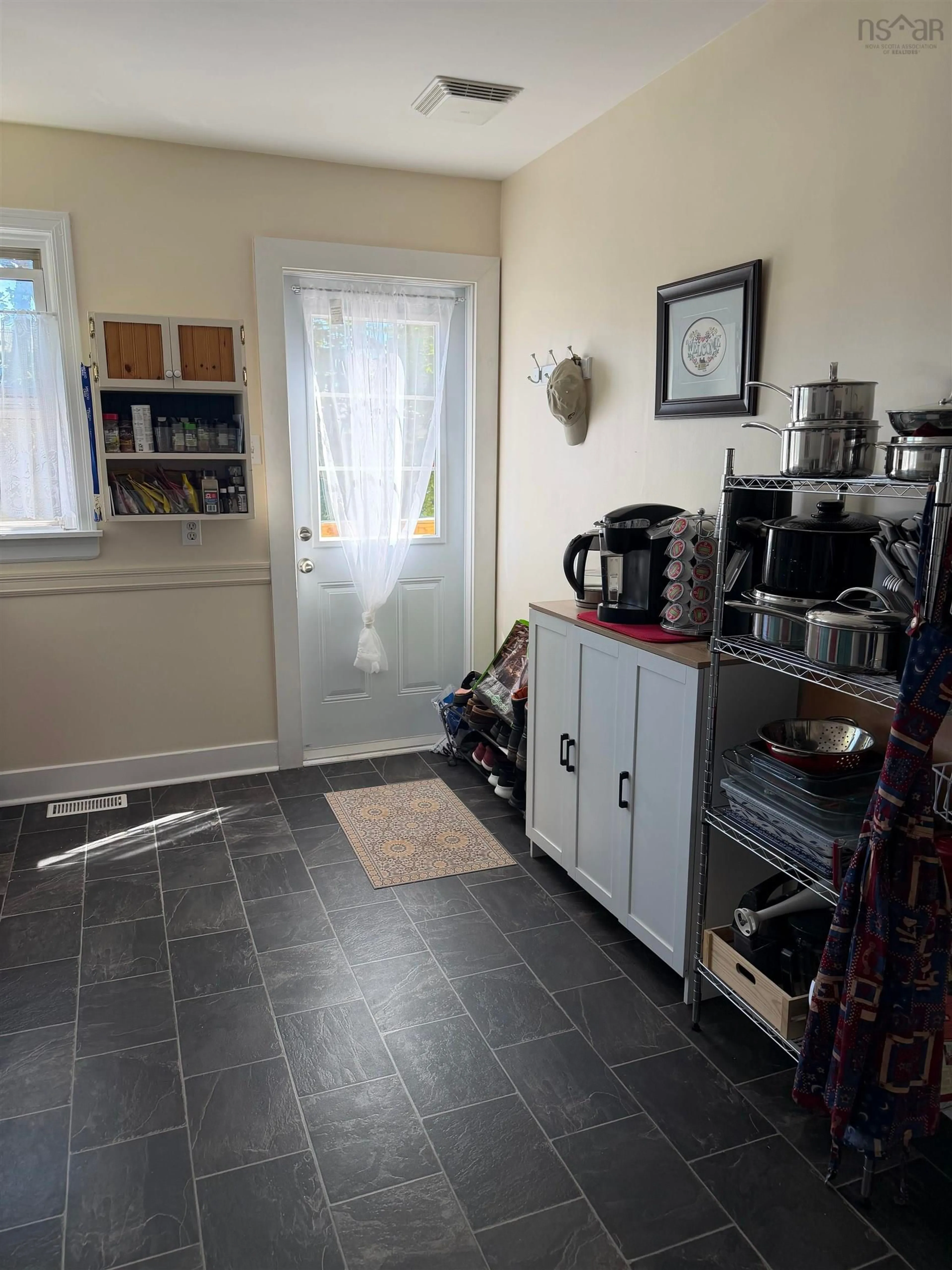 Unknown for 15 Coady Avenue B2g 1t9, Antigonish Nova Scotia B2G 1T9