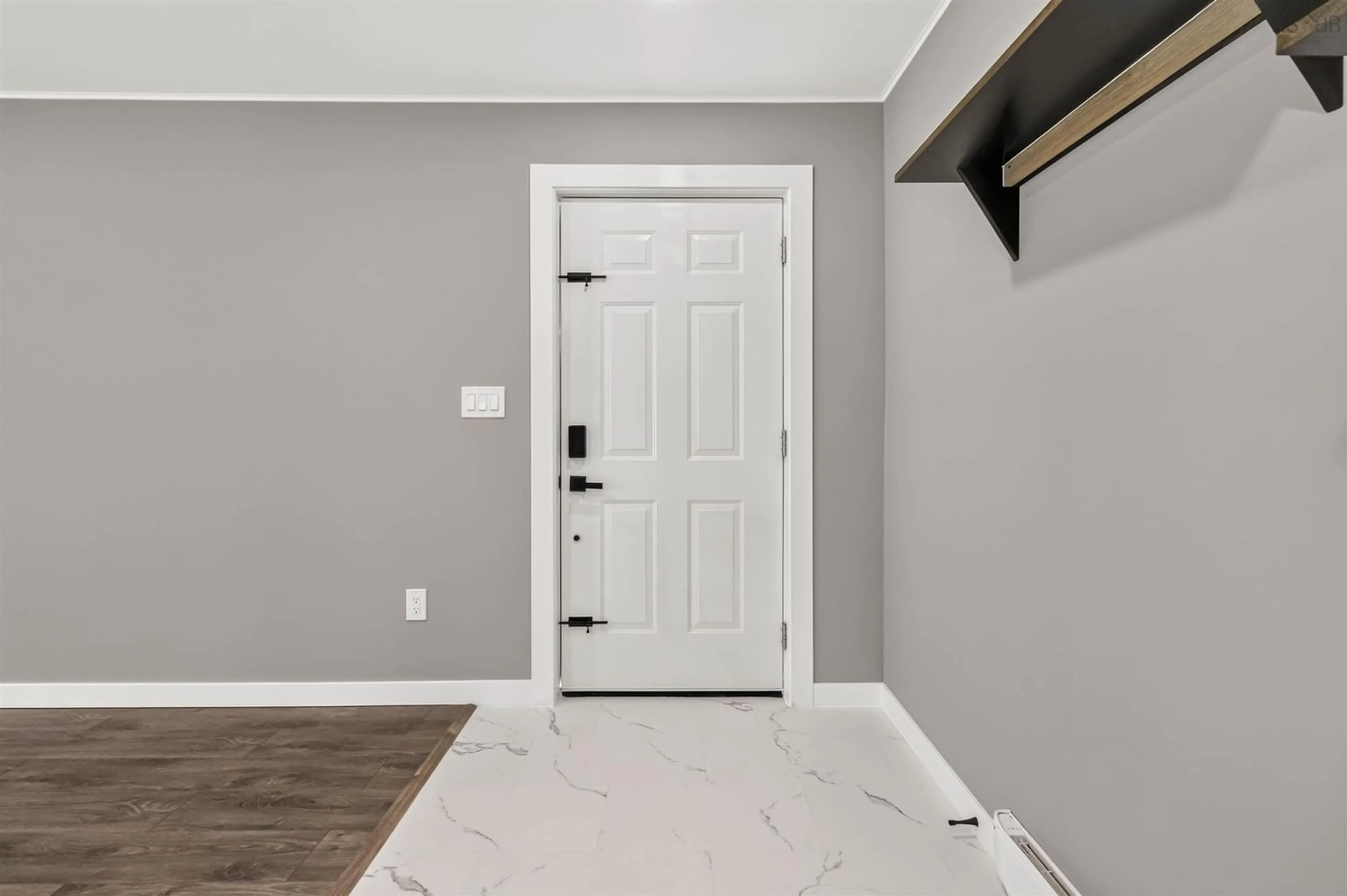 Indoor entryway for 3597 Highway 14, Windsor Forks Nova Scotia B0N 2T0