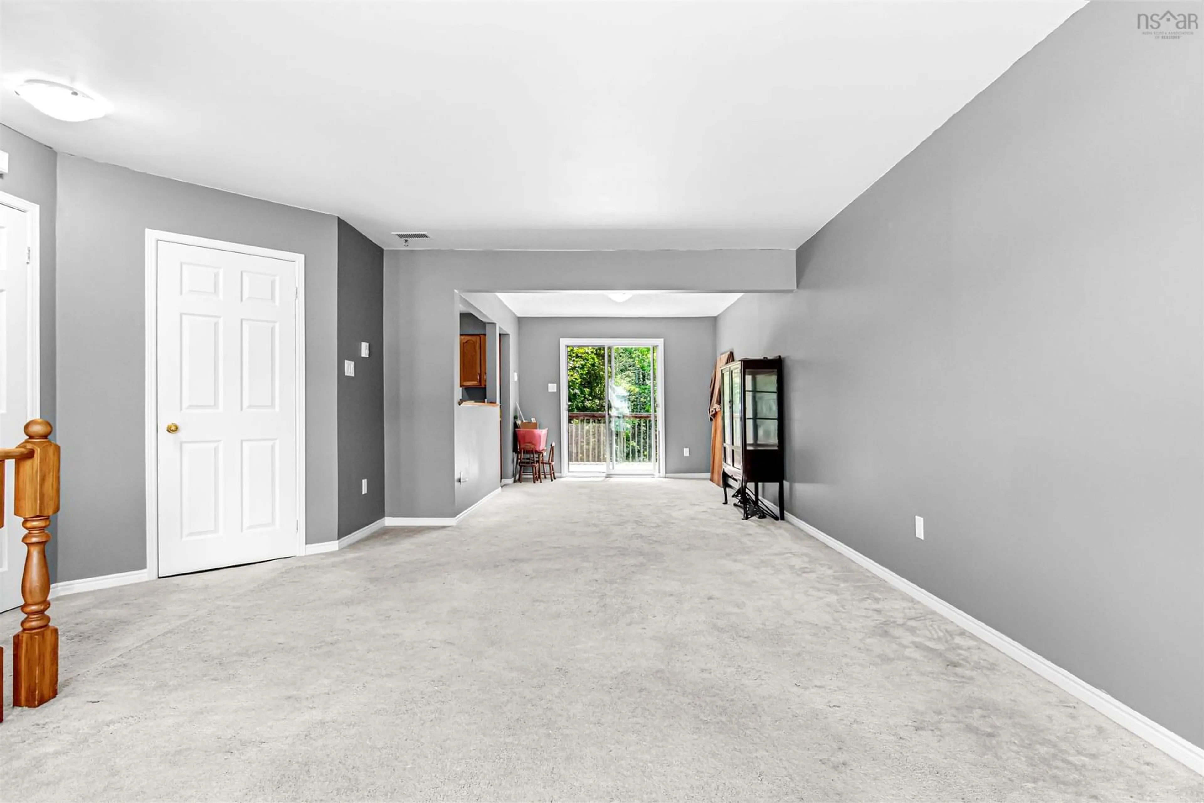 Indoor entryway for 48 Contessa Crt, Lower Sackville Nova Scotia B4C 3W4
