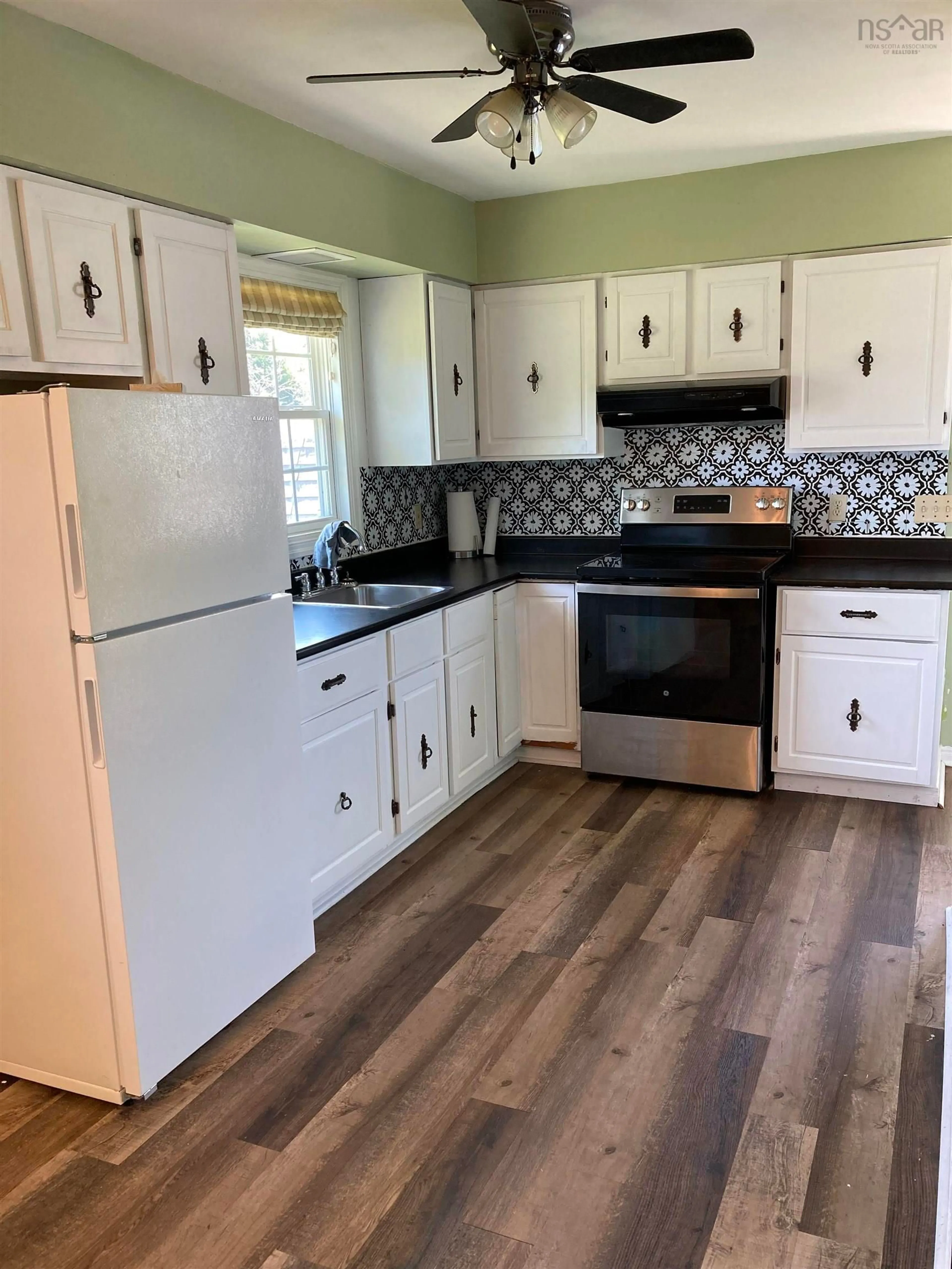 Standard kitchen, unknown for 15 Montery Dr, Salmon River Nova Scotia B2N 5S4