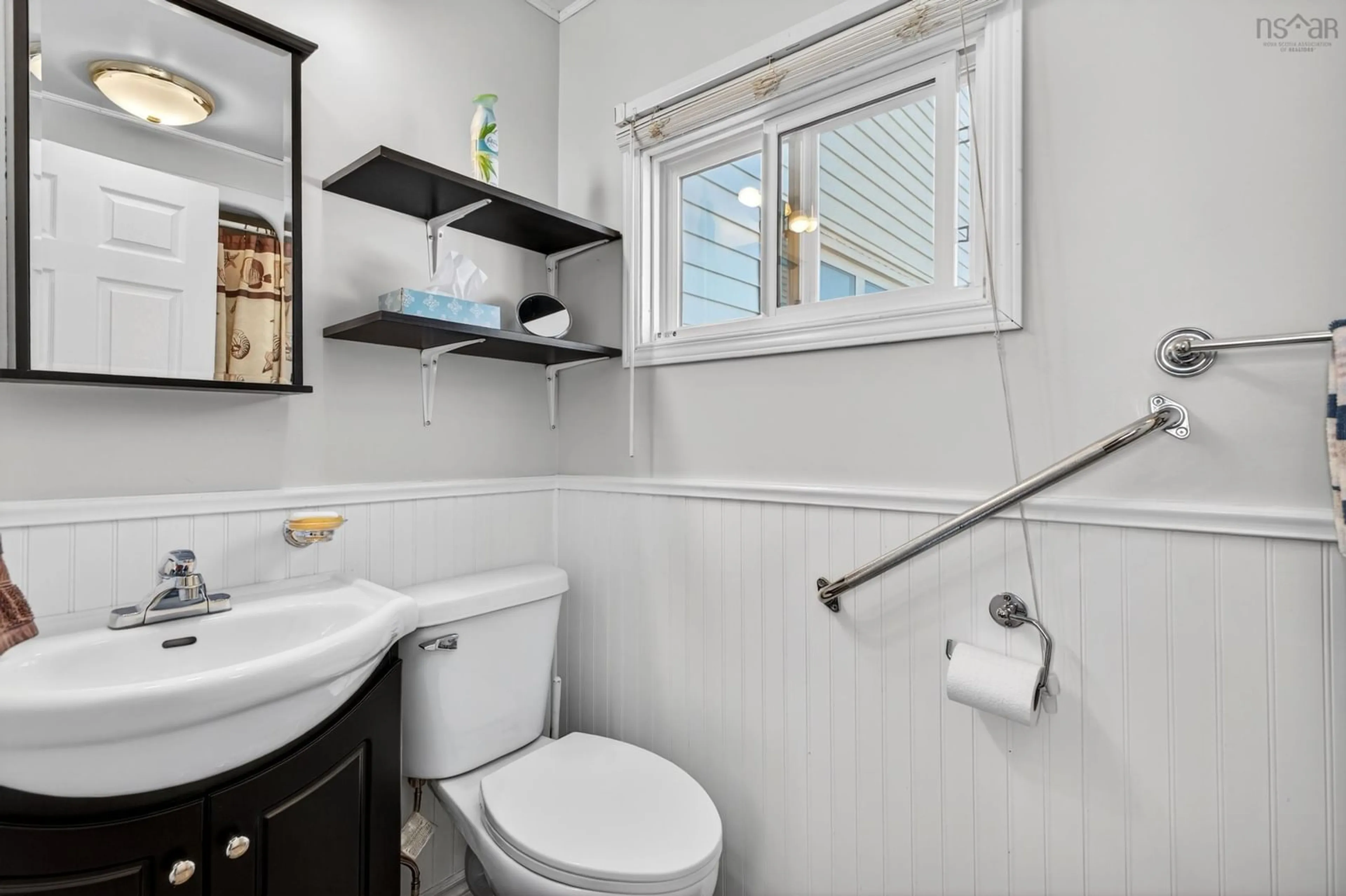 Standard bathroom, ceramic/tile floor for 179 Prince Albert St, Pugwash Nova Scotia B0K 1L0