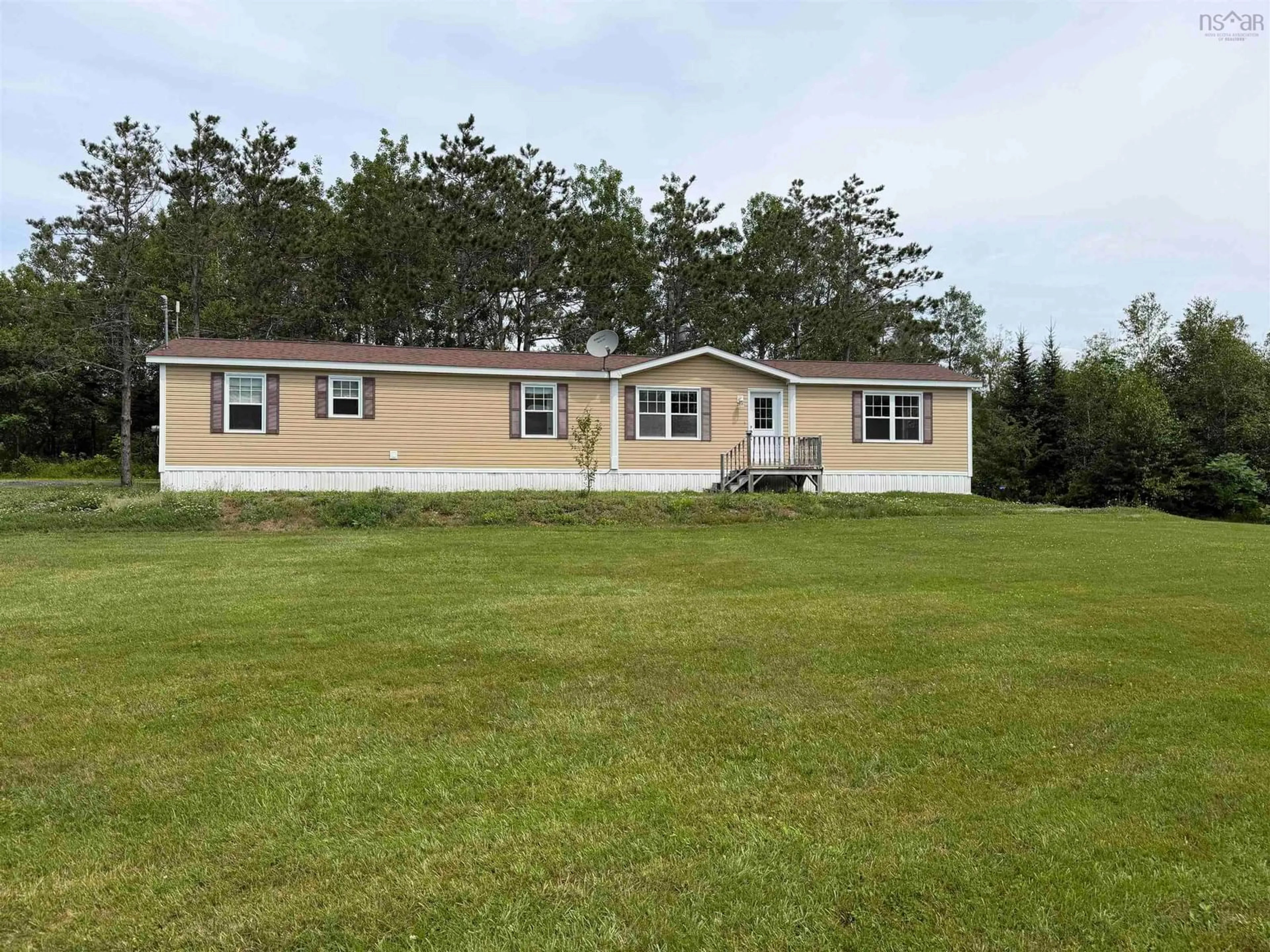 A pic from outside/outdoor area/front of a property/back of a property/a pic from drone, water/lake/river/ocean view for 10346 377 Hwy, Malignant Cove Nova Scotia B2G 2L1