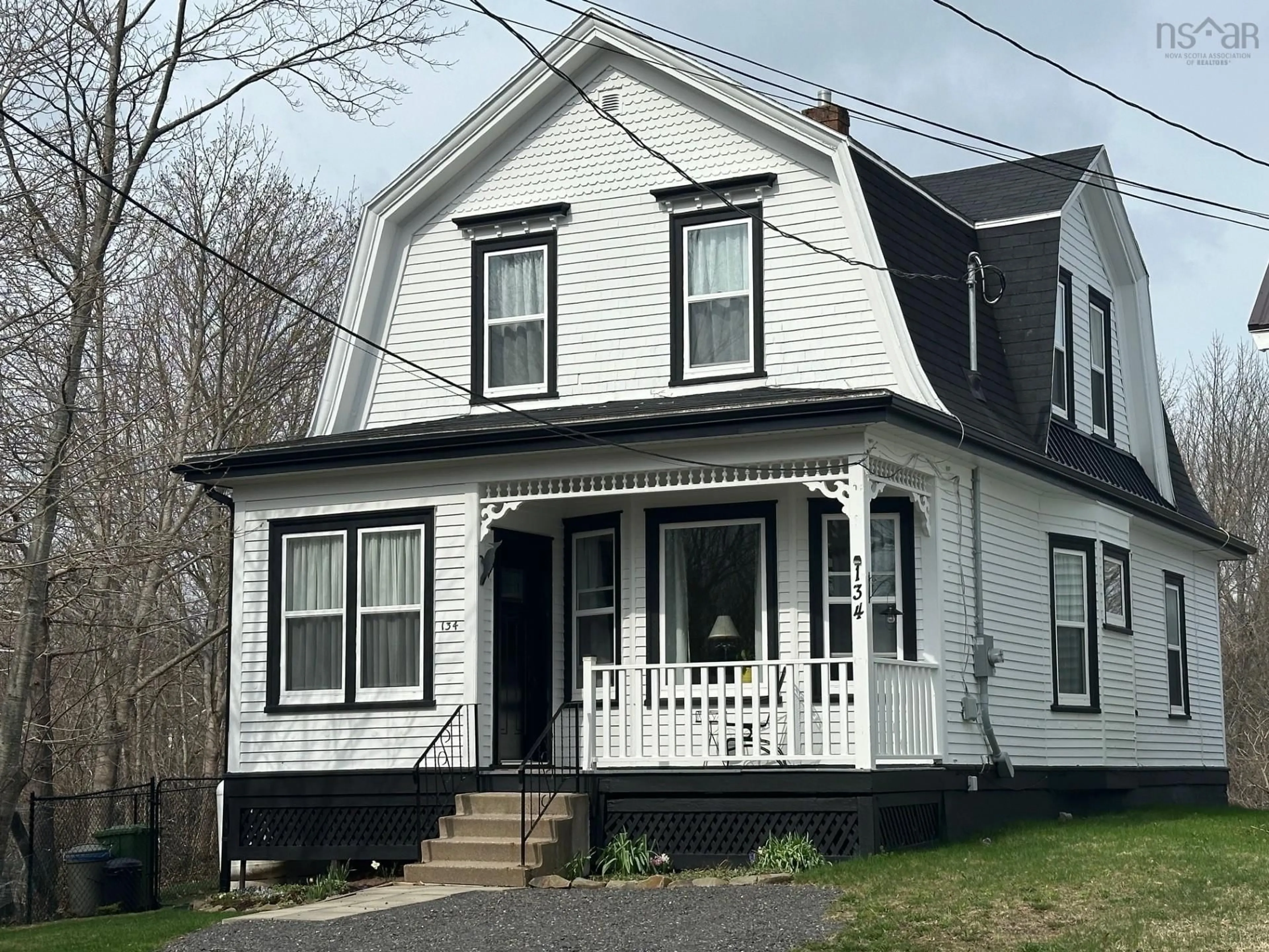 Home with vinyl exterior material, street for 134 Stellar St, Stellarton Nova Scotia B0K 1S0