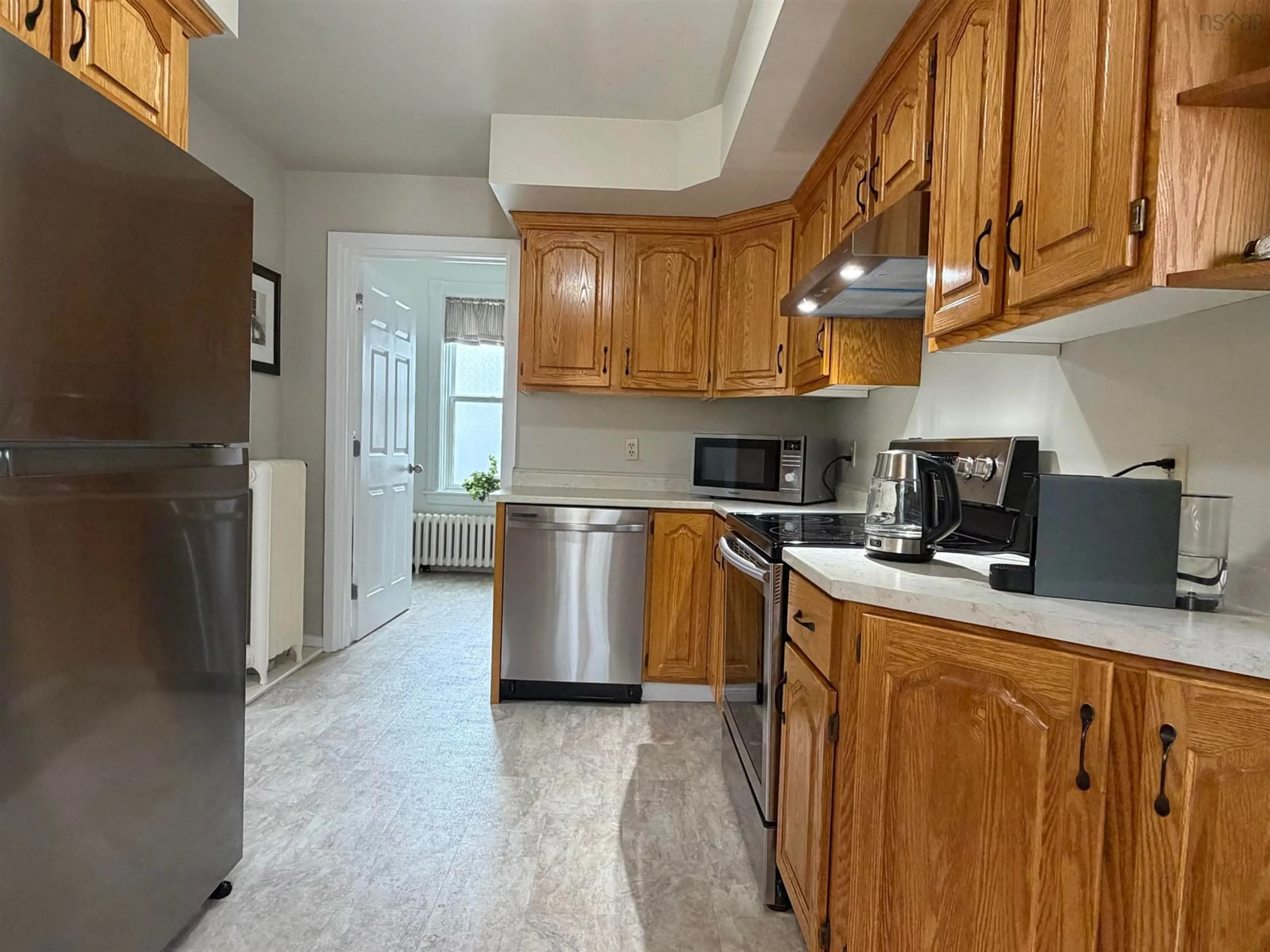 Standard kitchen, ceramic/tile floor for 134 Stellar St, Stellarton Nova Scotia B0K 1S0