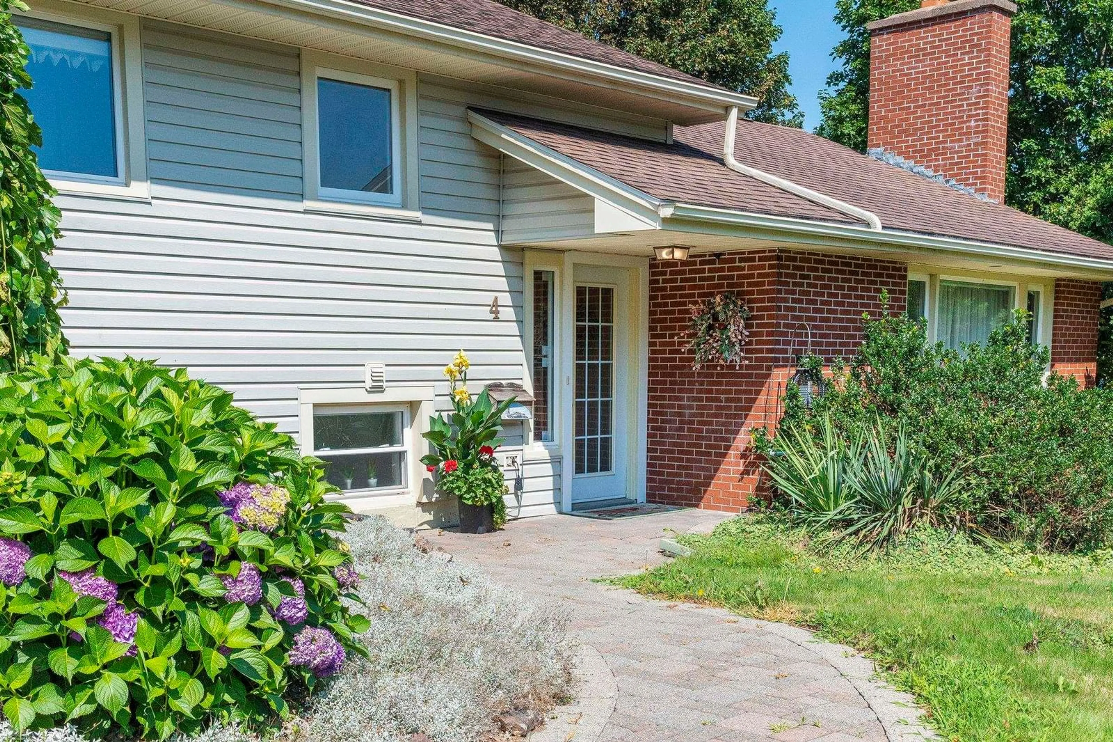 Home with brick exterior material, street for 4 Hillcrest Ave, North Kentville Nova Scotia B4N 1W9