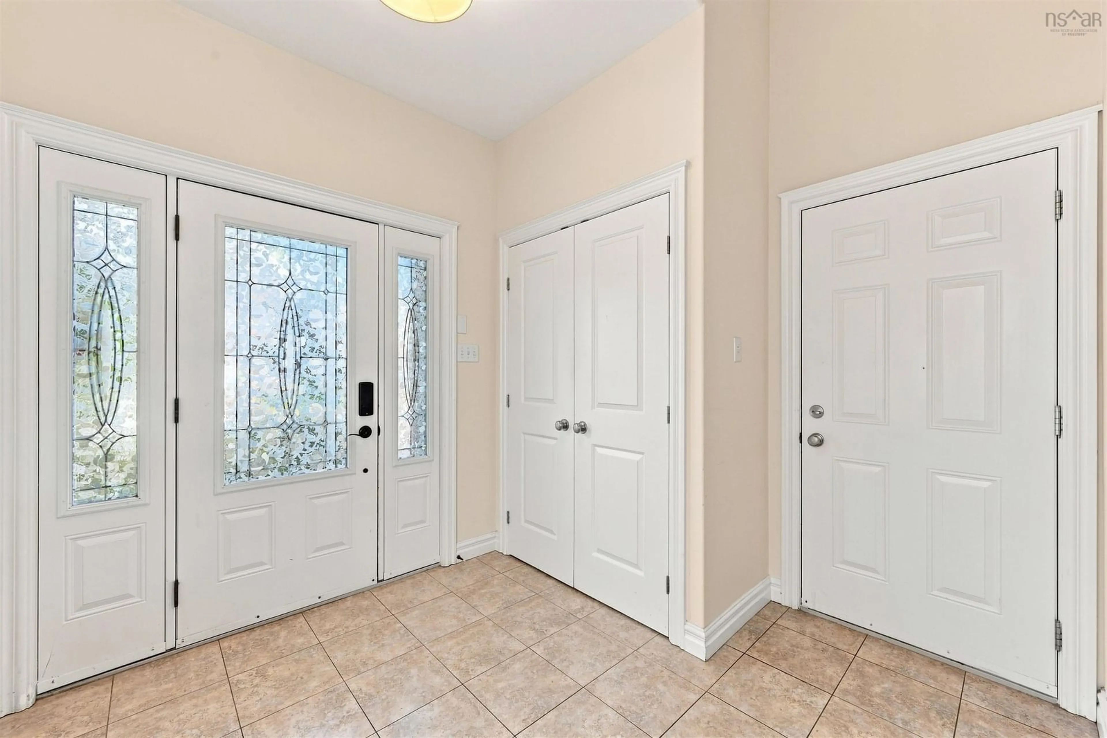 Indoor entryway for 122 Windridge Lane, Bedford South Nova Scotia B4A 0G2