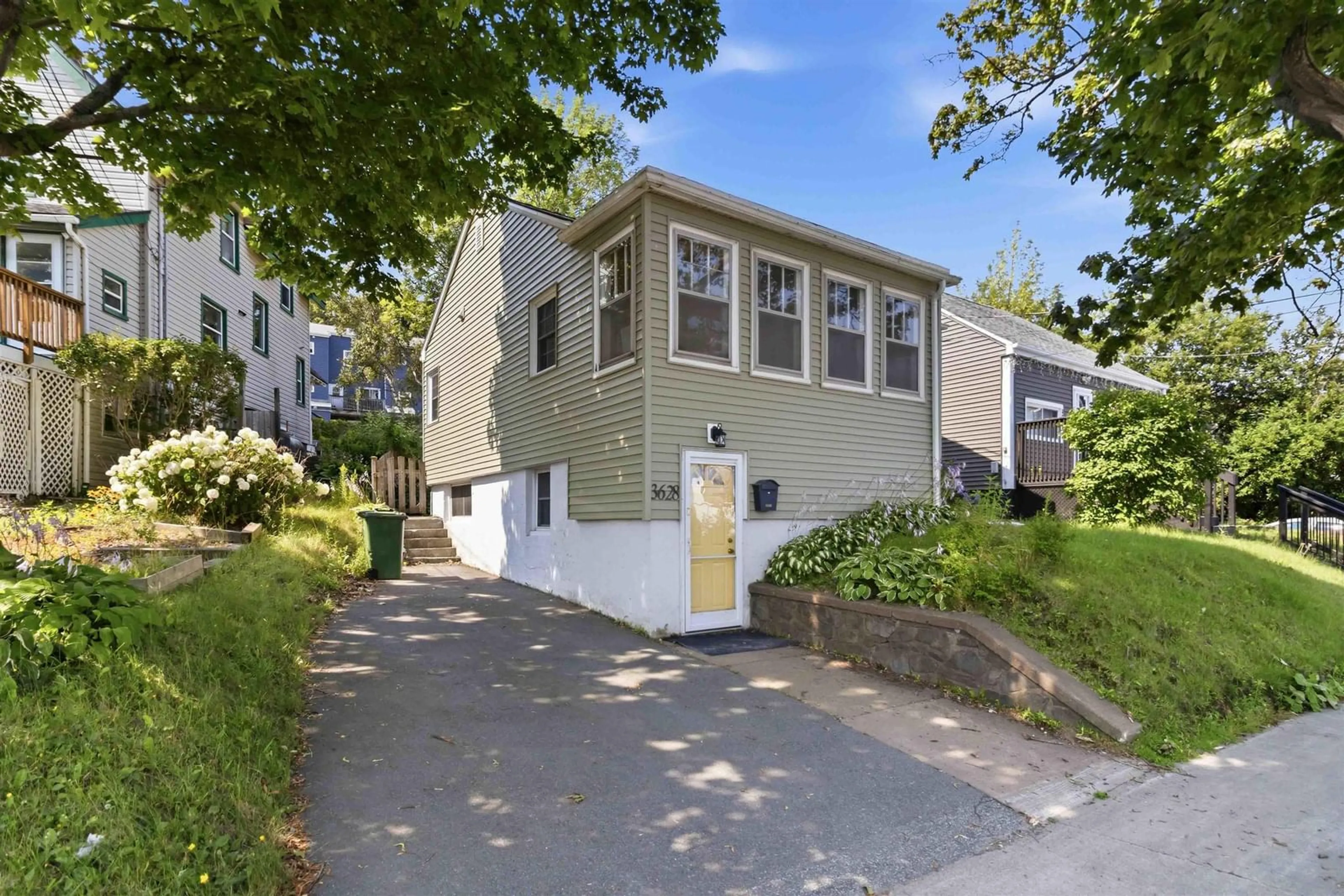 Unknown for 3628 Barrington St, Halifax Nova Scotia B3K 2Y2